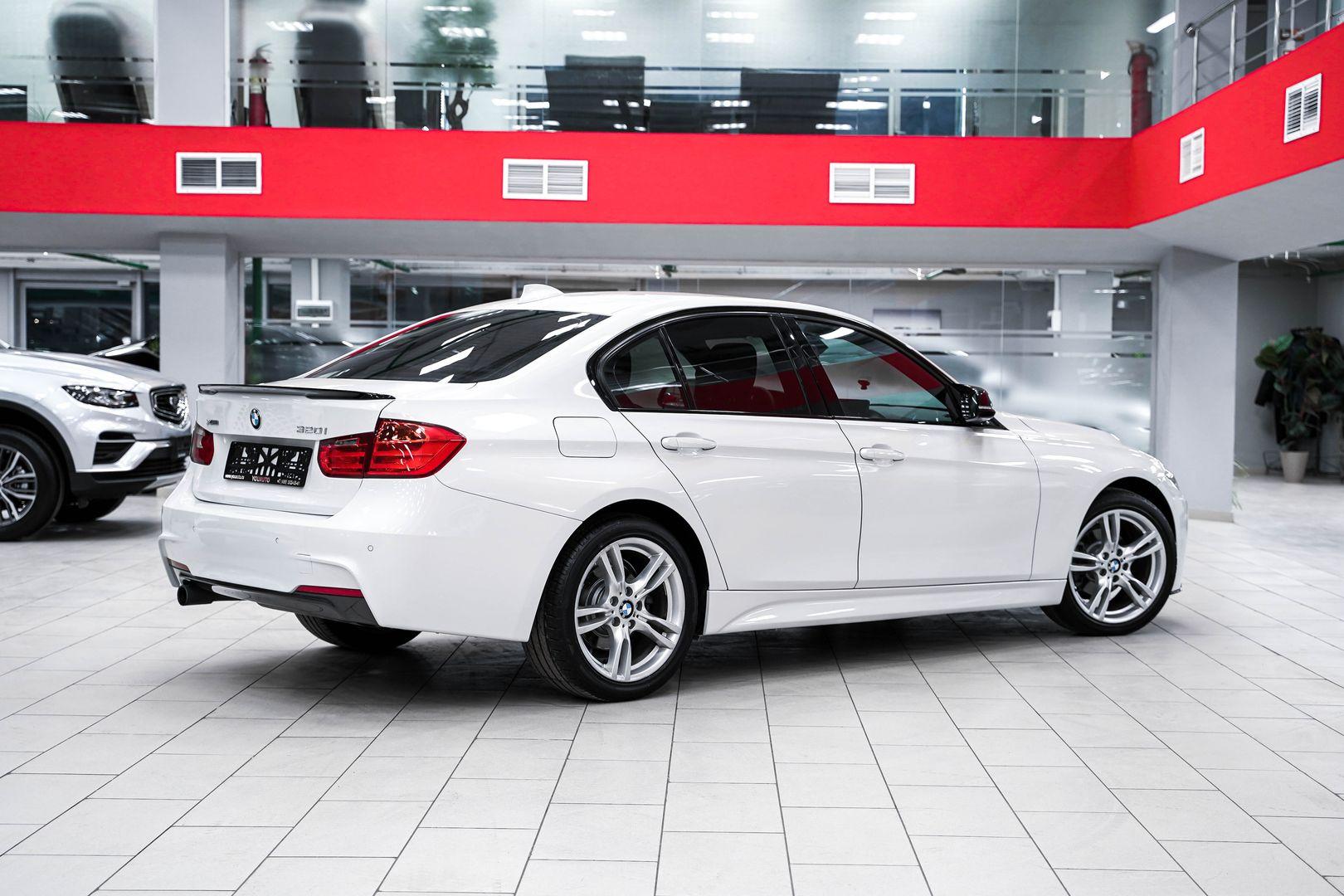 BMW 3 серии 2015, белый, ДЦ Орехово