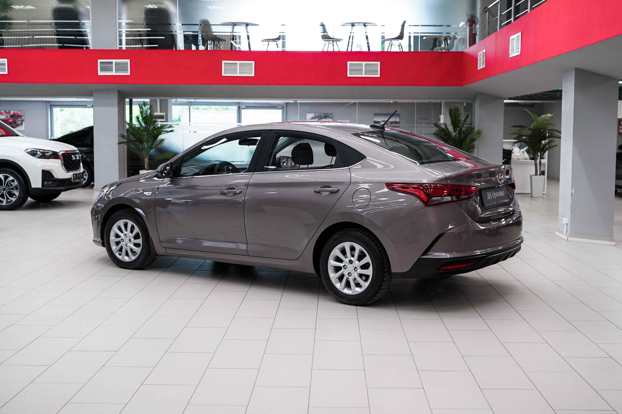 Hyundai Solaris 2020, коричневый, ДЦ Орехово