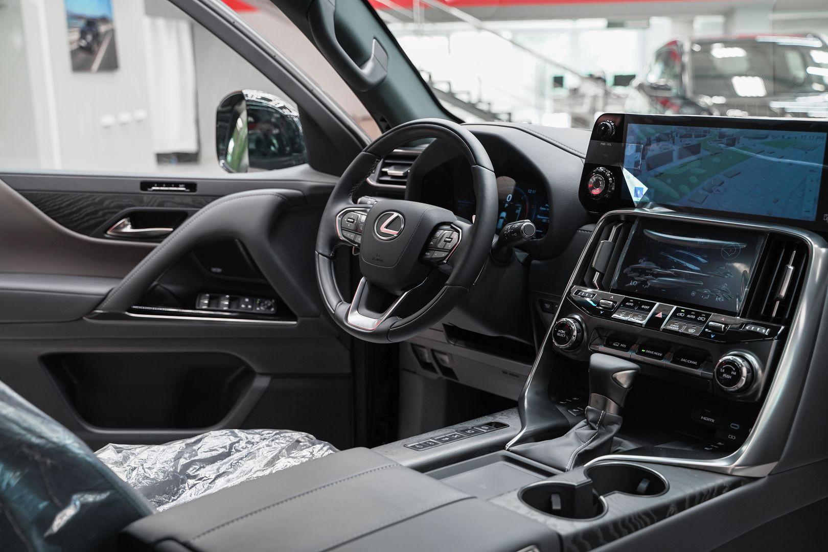 Lexus LX 2025, черный, ДЦ Орехово