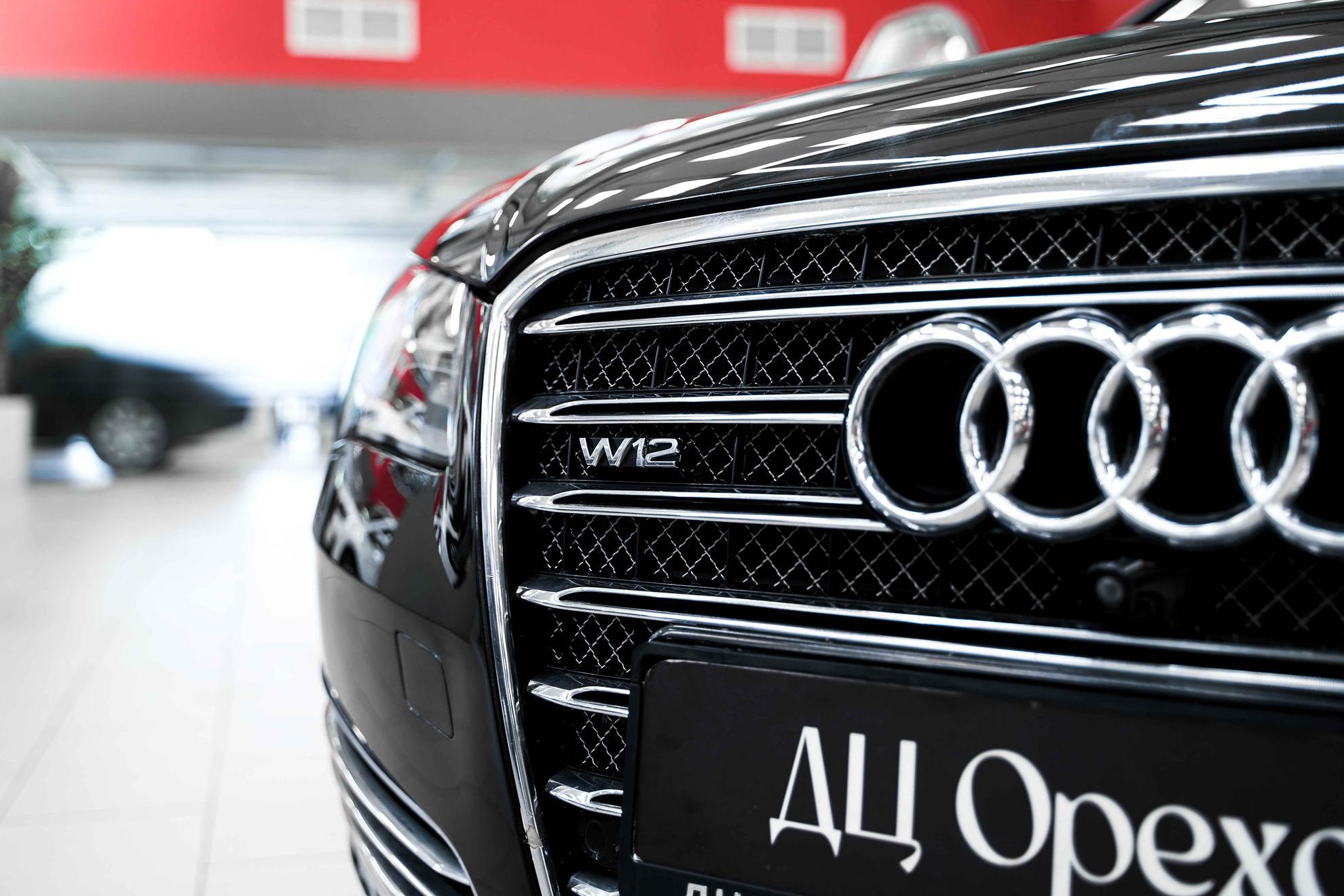 Audi A8 2012, черный, ДЦ Орехово