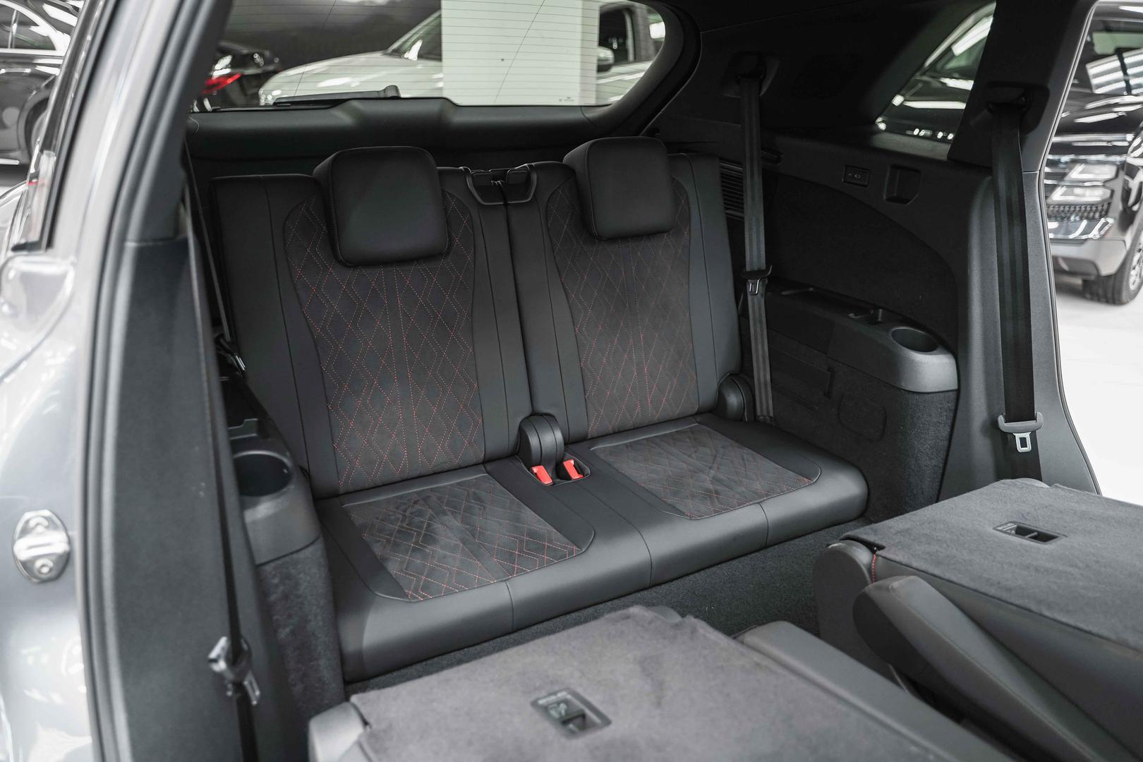 Audi Q5 e-tron 2022, серый, ДЦ Орехово