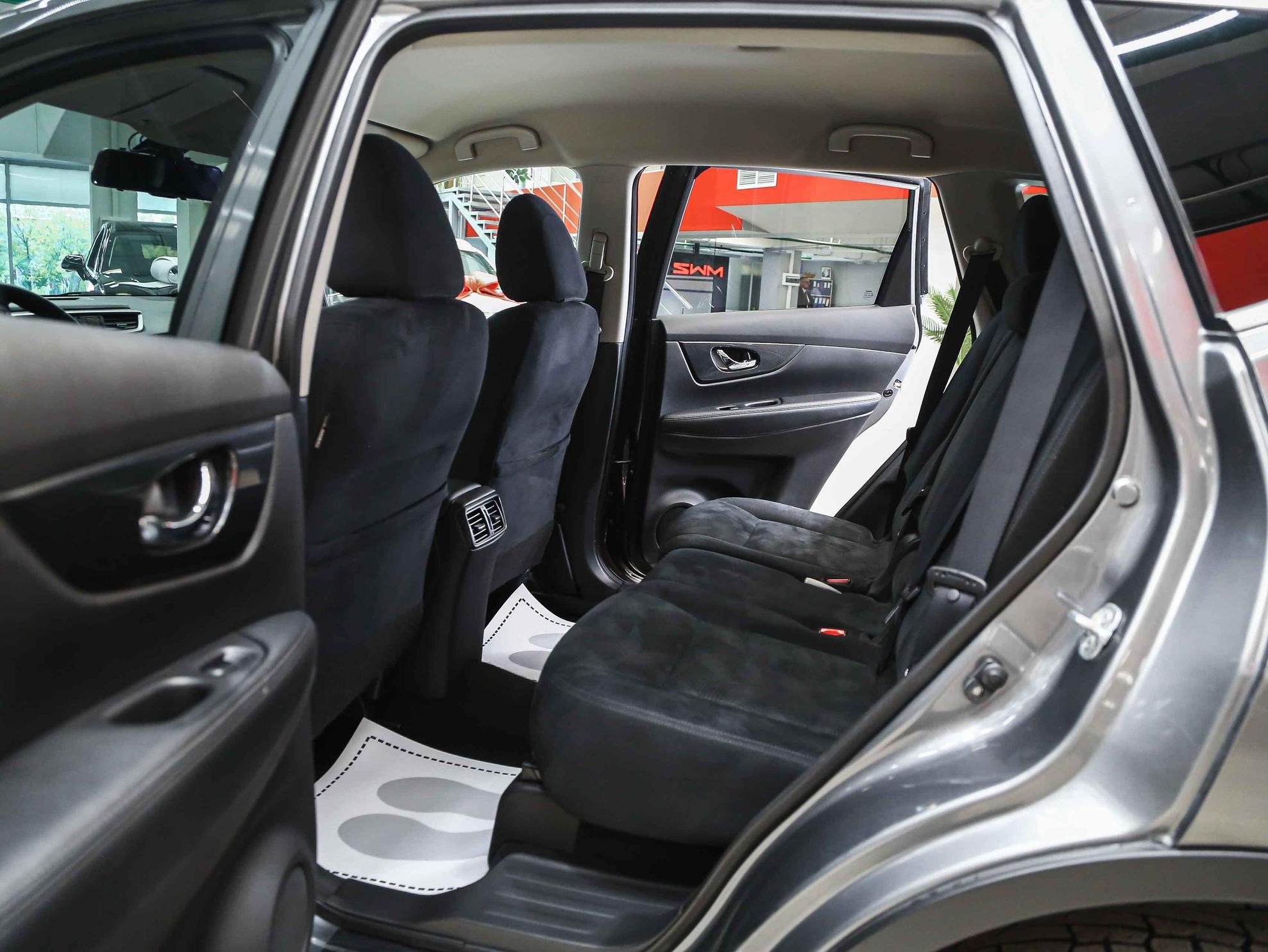 Nissan X-Trail 2015, серый, ДЦ Орехово