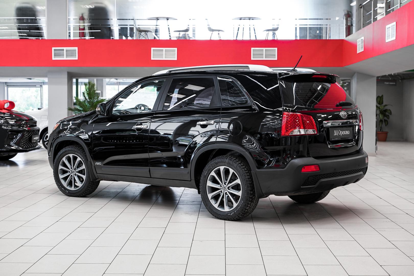 Kia Sorento 2012, черный, ДЦ Орехово