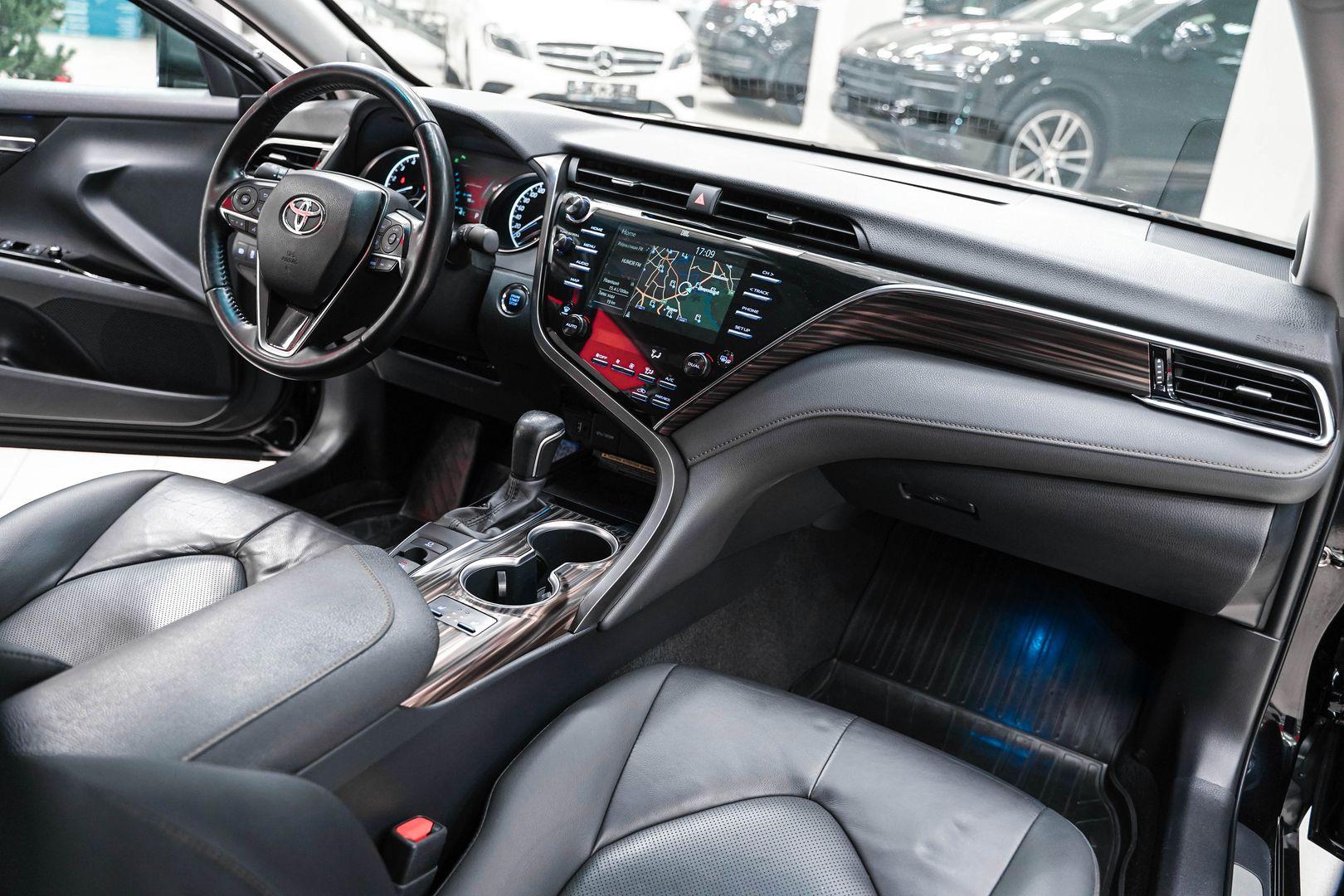 Toyota Camry 2019, черный, ДЦ Орехово