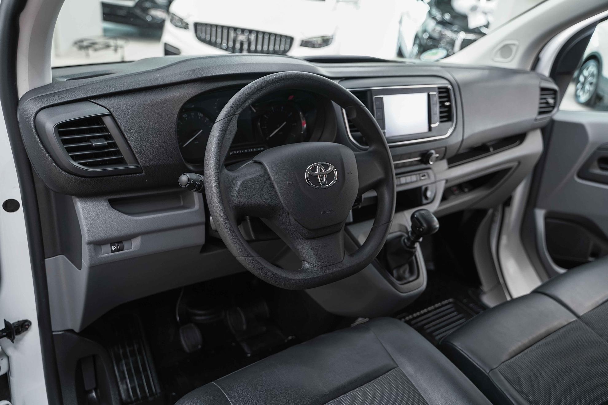 Toyota ProAce 2022, белый, ДЦ Орехово