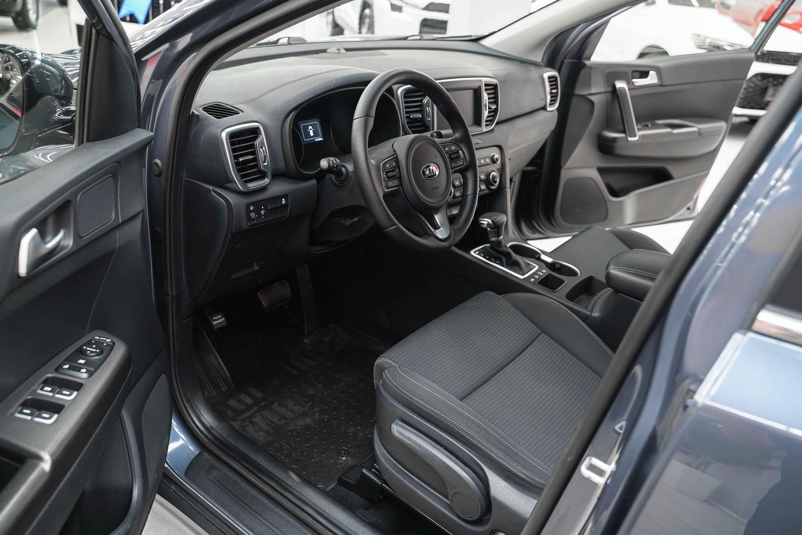 Kia Sportage 2016, синий, ДЦ Орехово