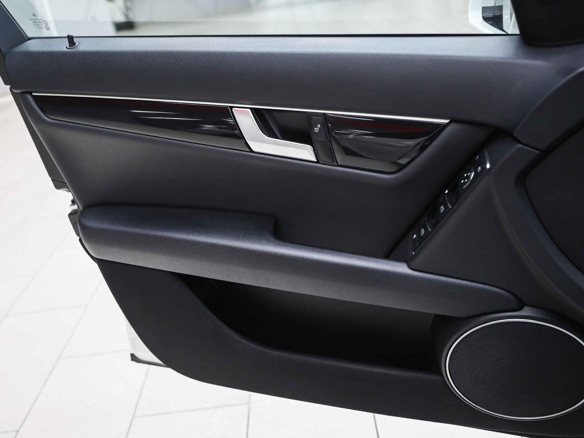 Mercedes-Benz C-Класс 2012, белый, ДЦ Орехово