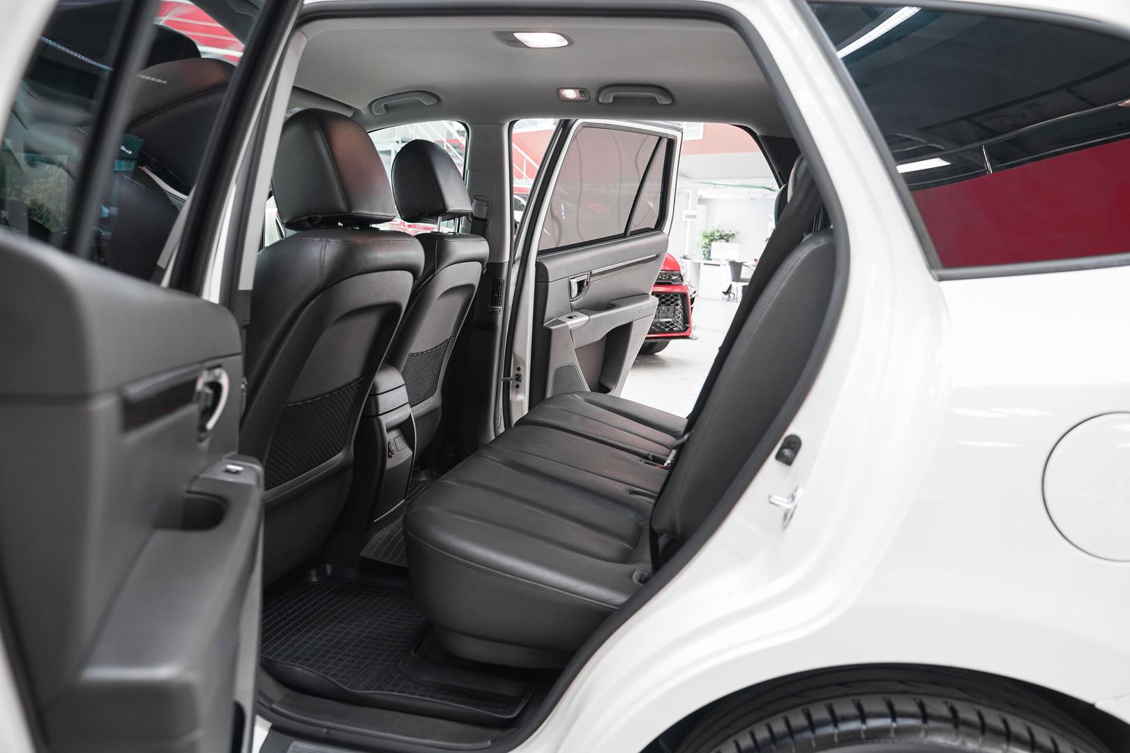 Hyundai Santa Fe 2012, белый, ДЦ Орехово