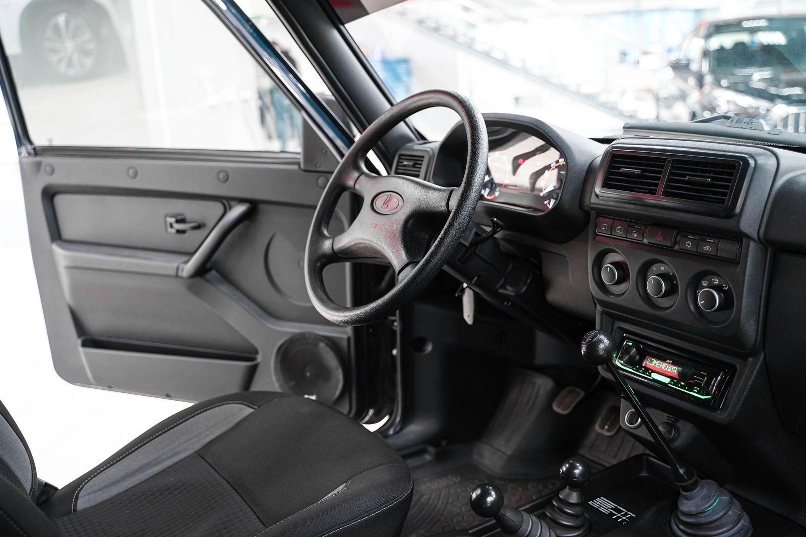 LADA (ВАЗ) Niva Legend 2023, зеленый, ДЦ Орехово