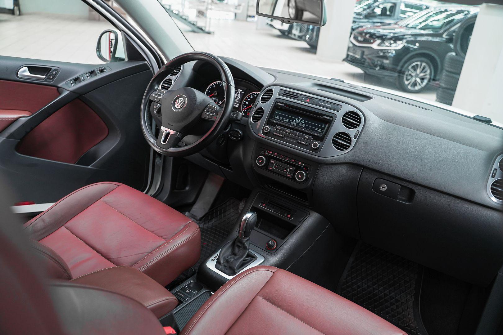 Volkswagen Tiguan 2014, белый, ДЦ Орехово