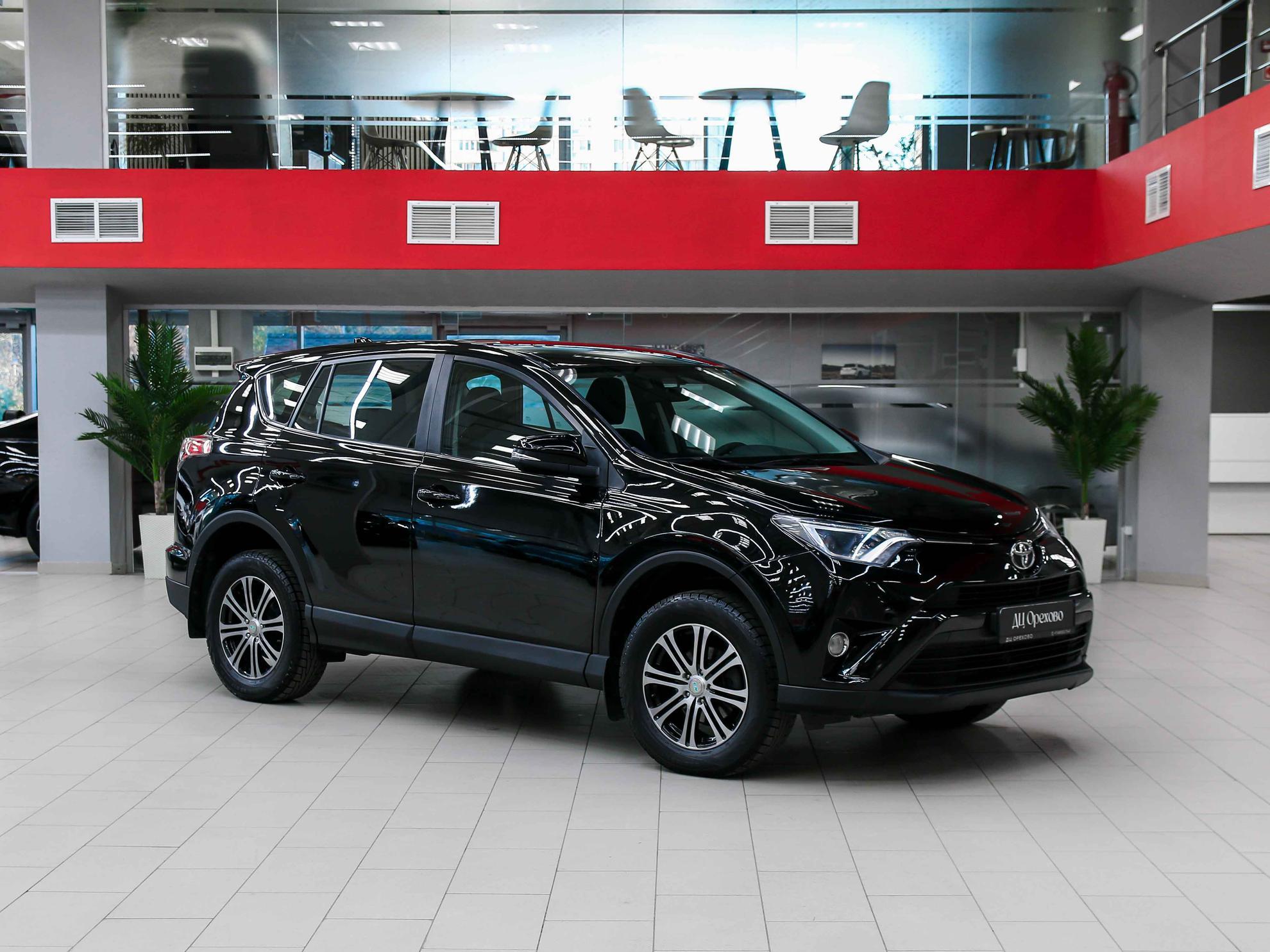 Toyota RAV4 2017, черный, ДЦ Орехово