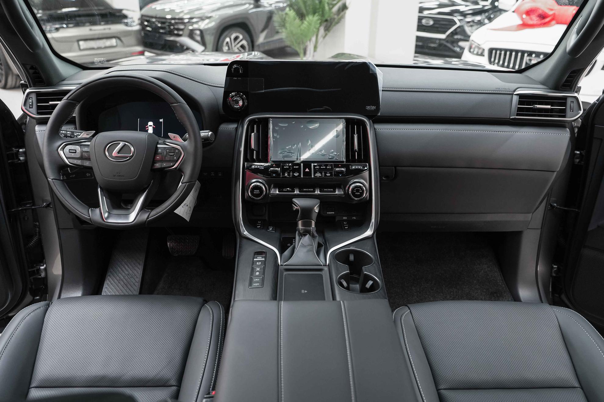 Lexus LX 2026, серый, ДЦ Орехово