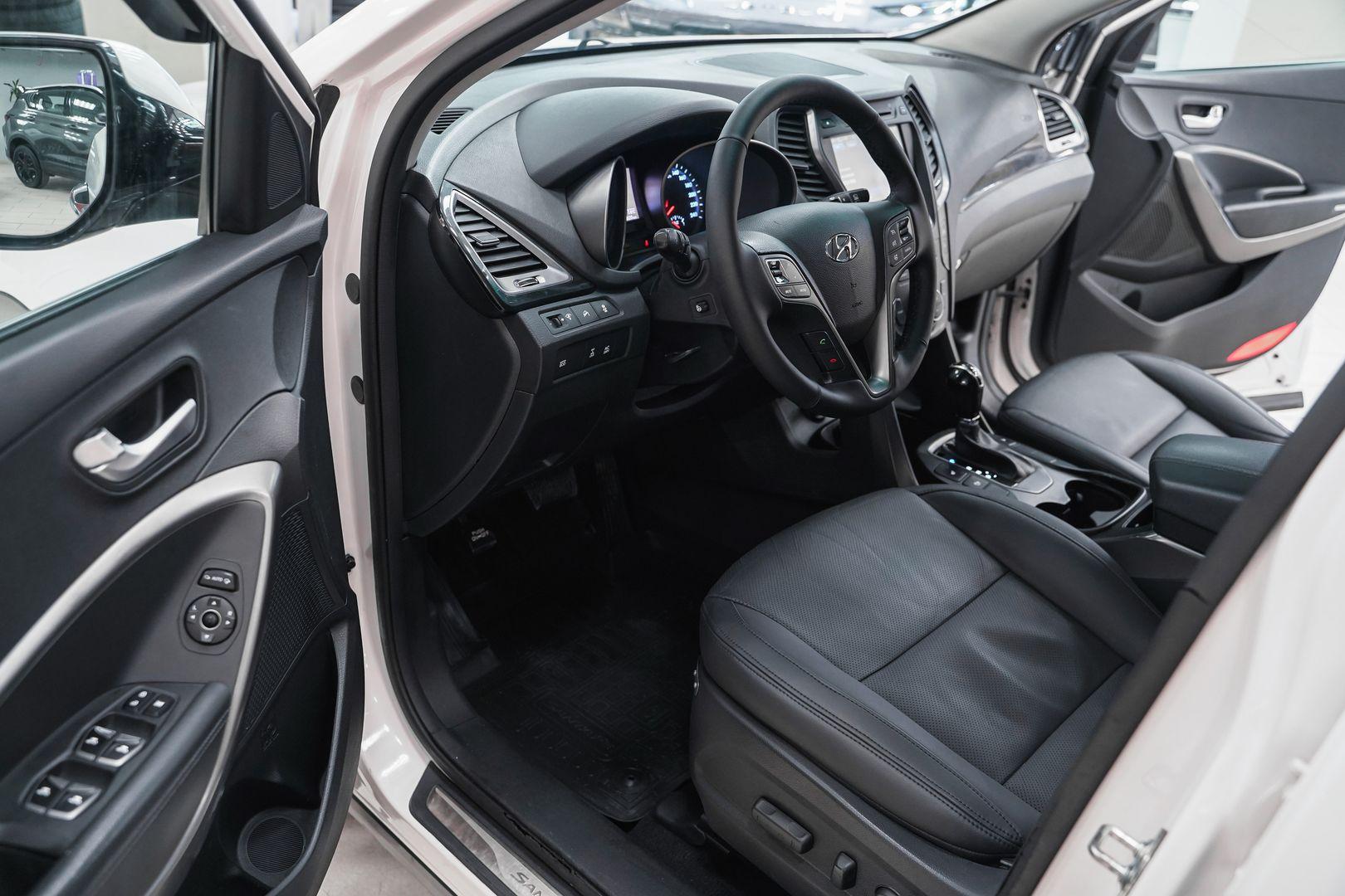 Hyundai Santa Fe 2014, белый, ДЦ Орехово