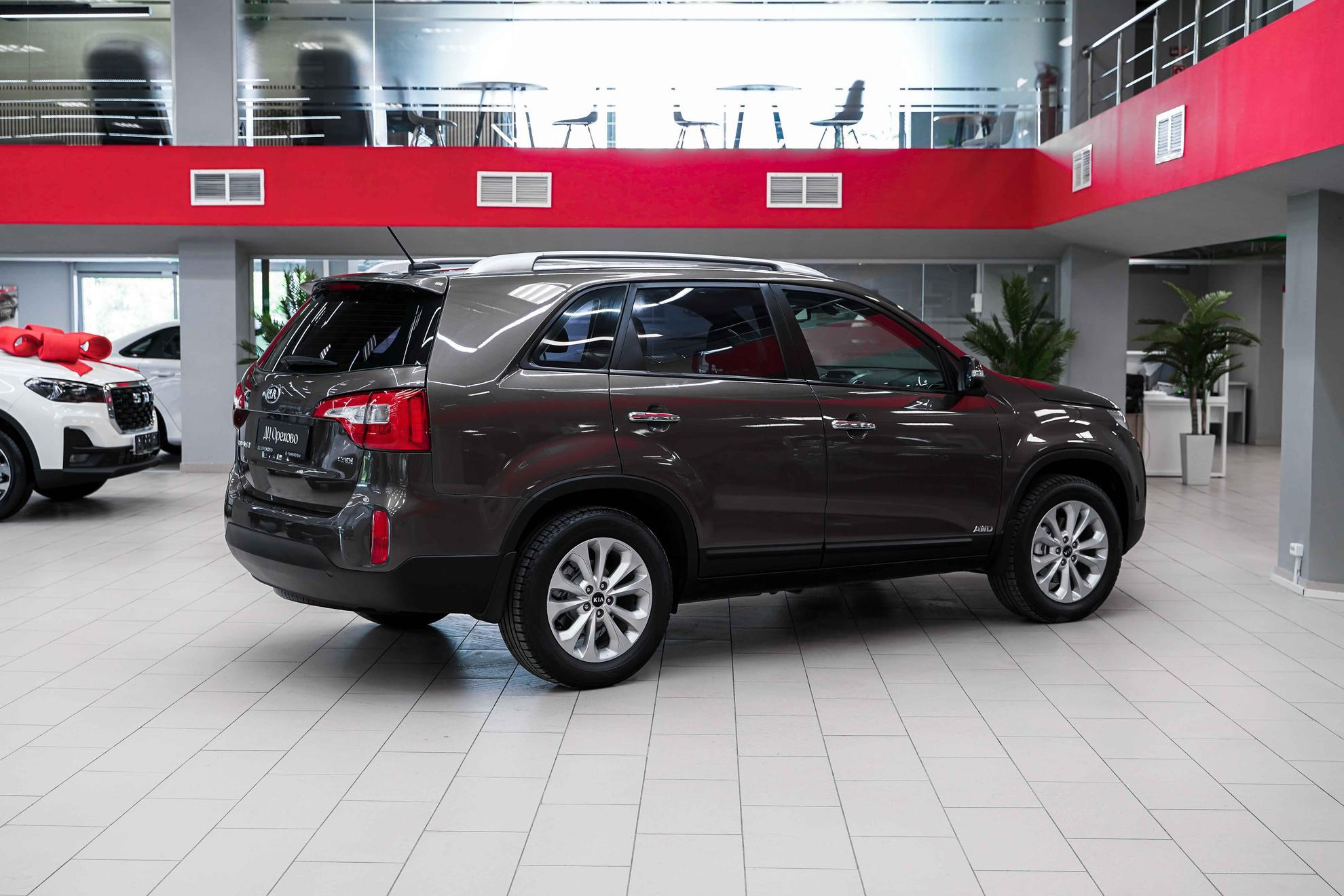 Kia Sorento 2018, бежевый, ДЦ Орехово