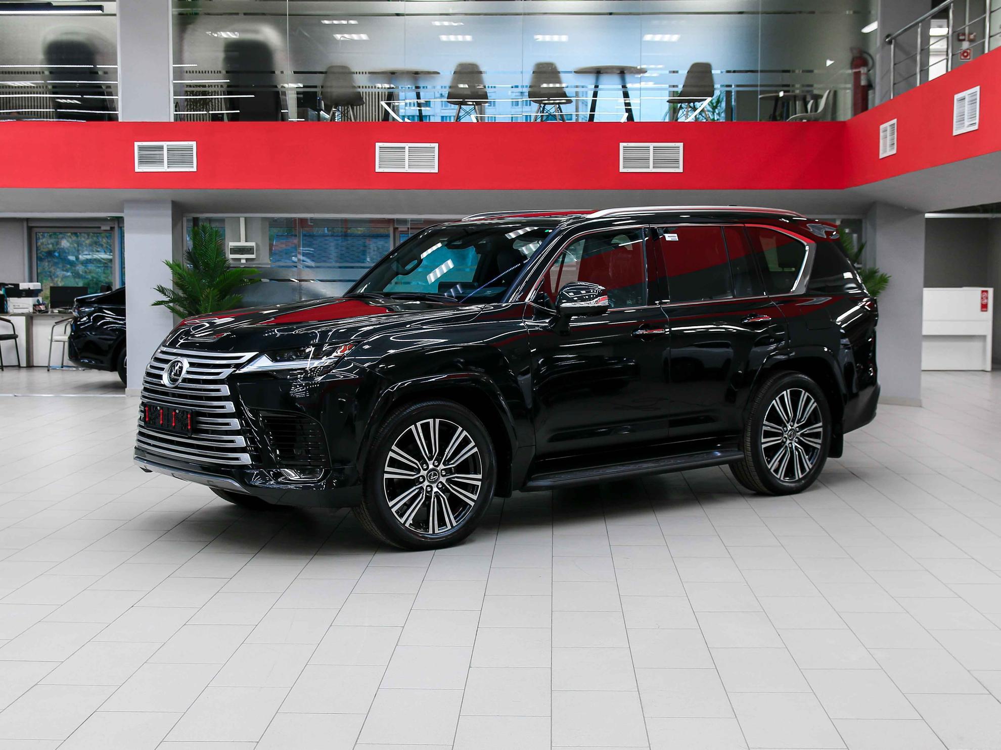 Lexus LX 2026, черный, ДЦ Орехово