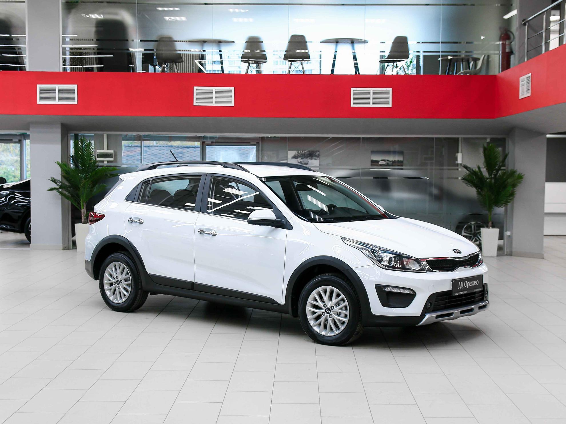 Kia Rio X-Line 2020, белый, ДЦ Орехово