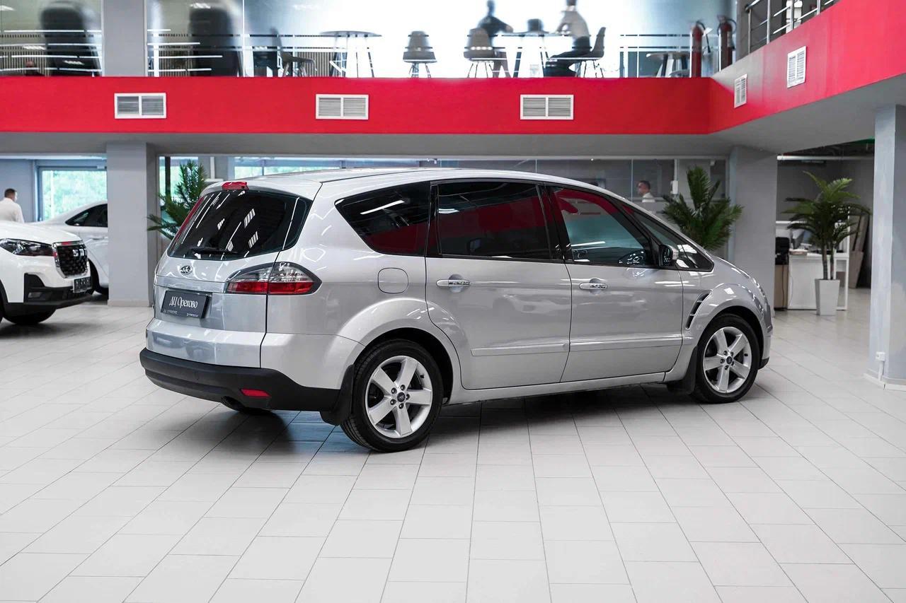 Ford S-MAX 2008, серебряный, ДЦ Орехово