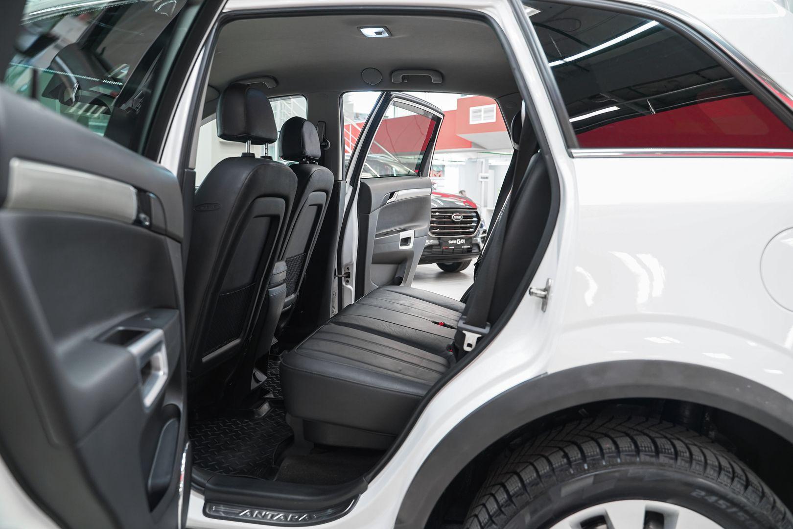 Opel Antara 2013, белый, ДЦ Орехово