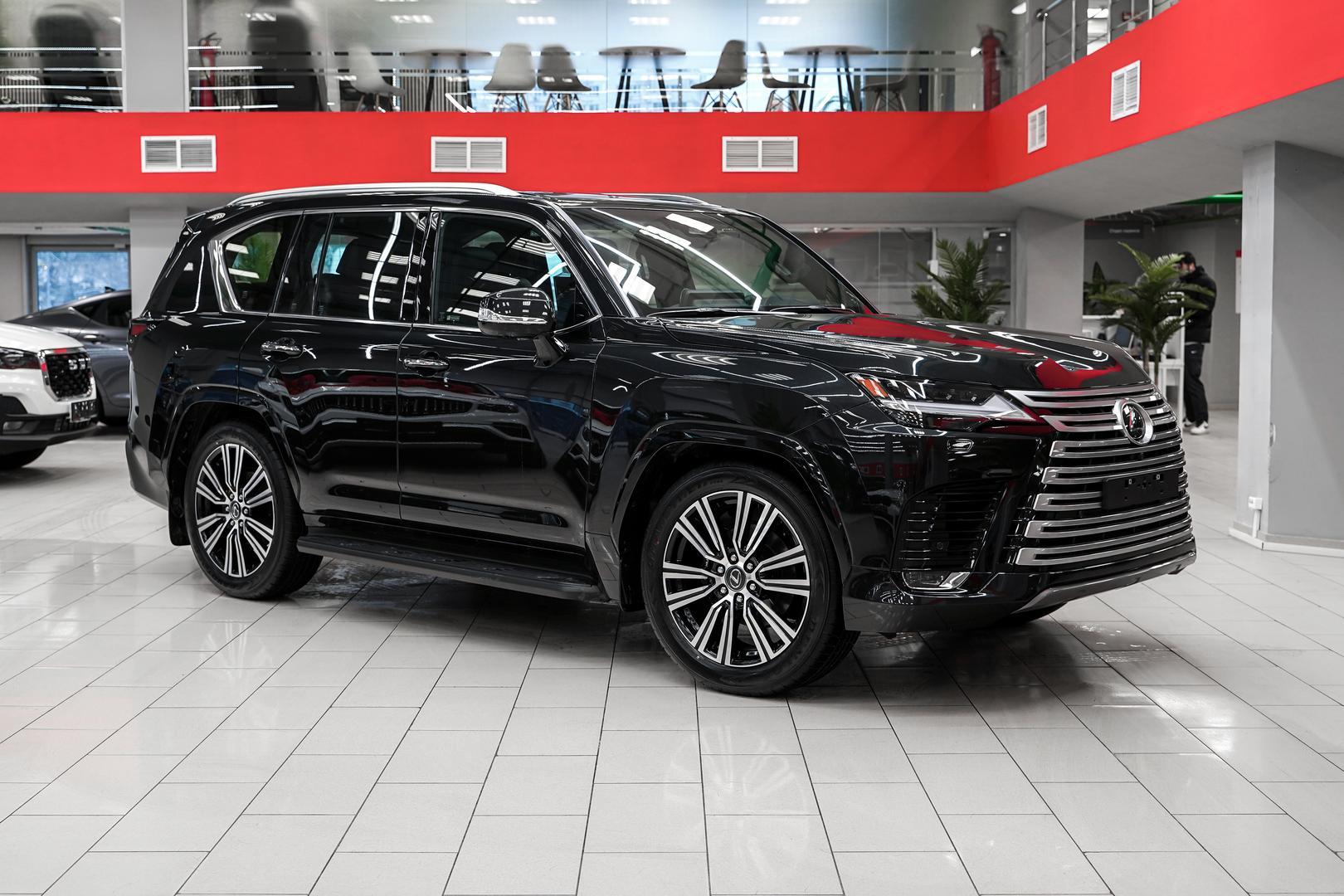 Lexus LX 2026, черный, ДЦ Орехово