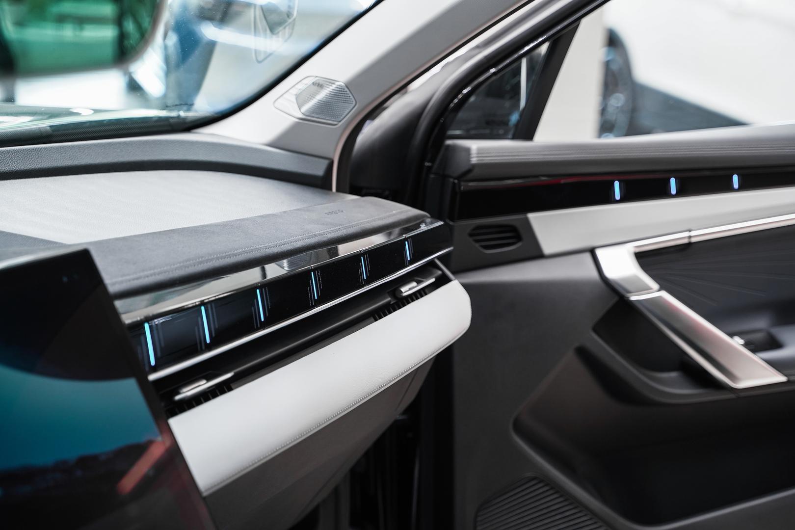 Geely Atlas 2024, черный, ДЦ Орехово