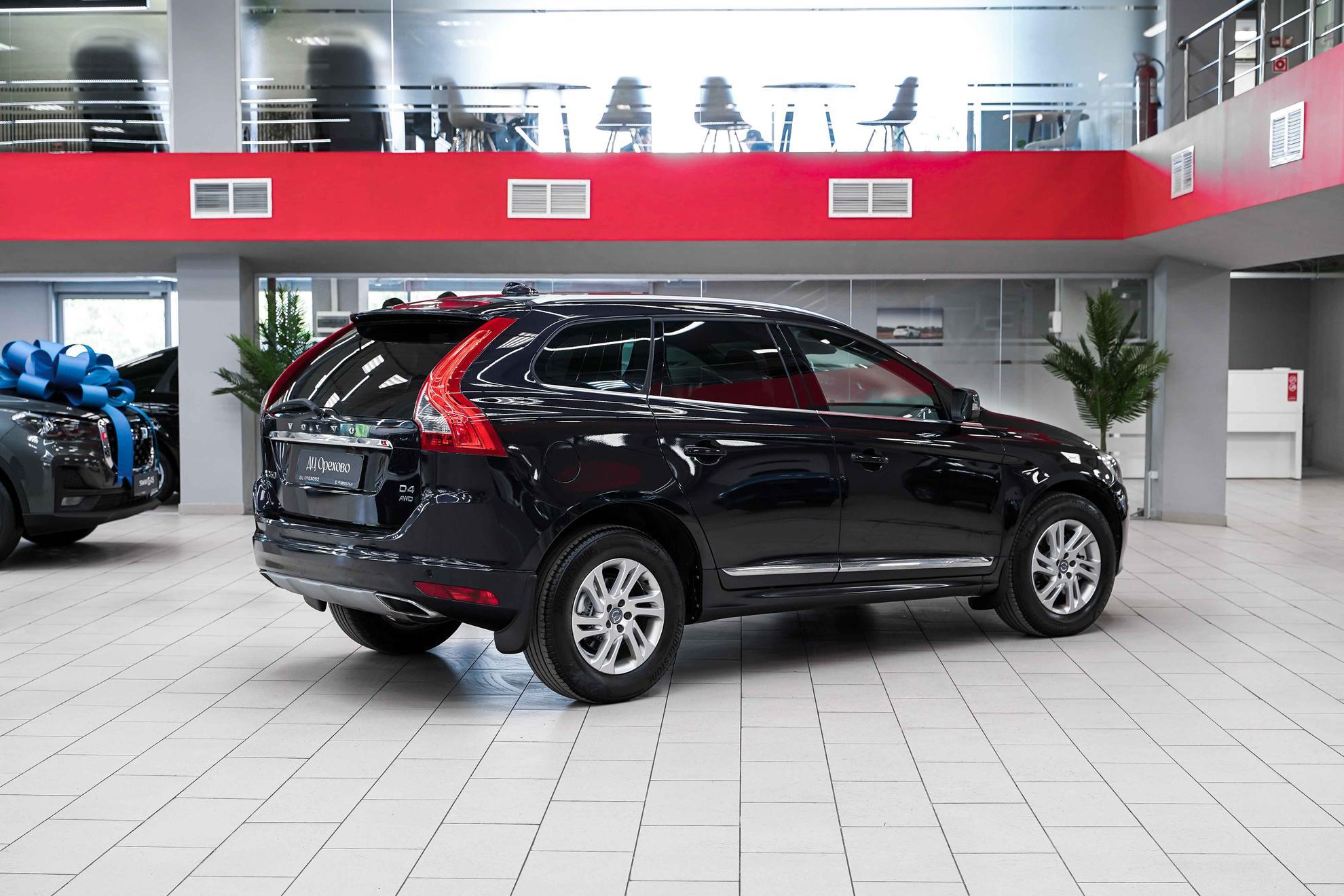 Volvo XC60 2017, синий, ДЦ Орехово