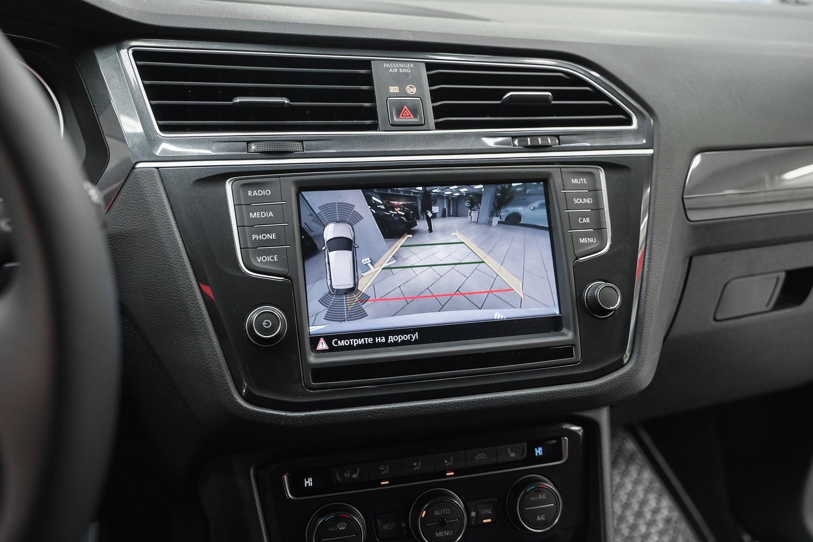 Volkswagen Tiguan 2017, белый, ДЦ Орехово