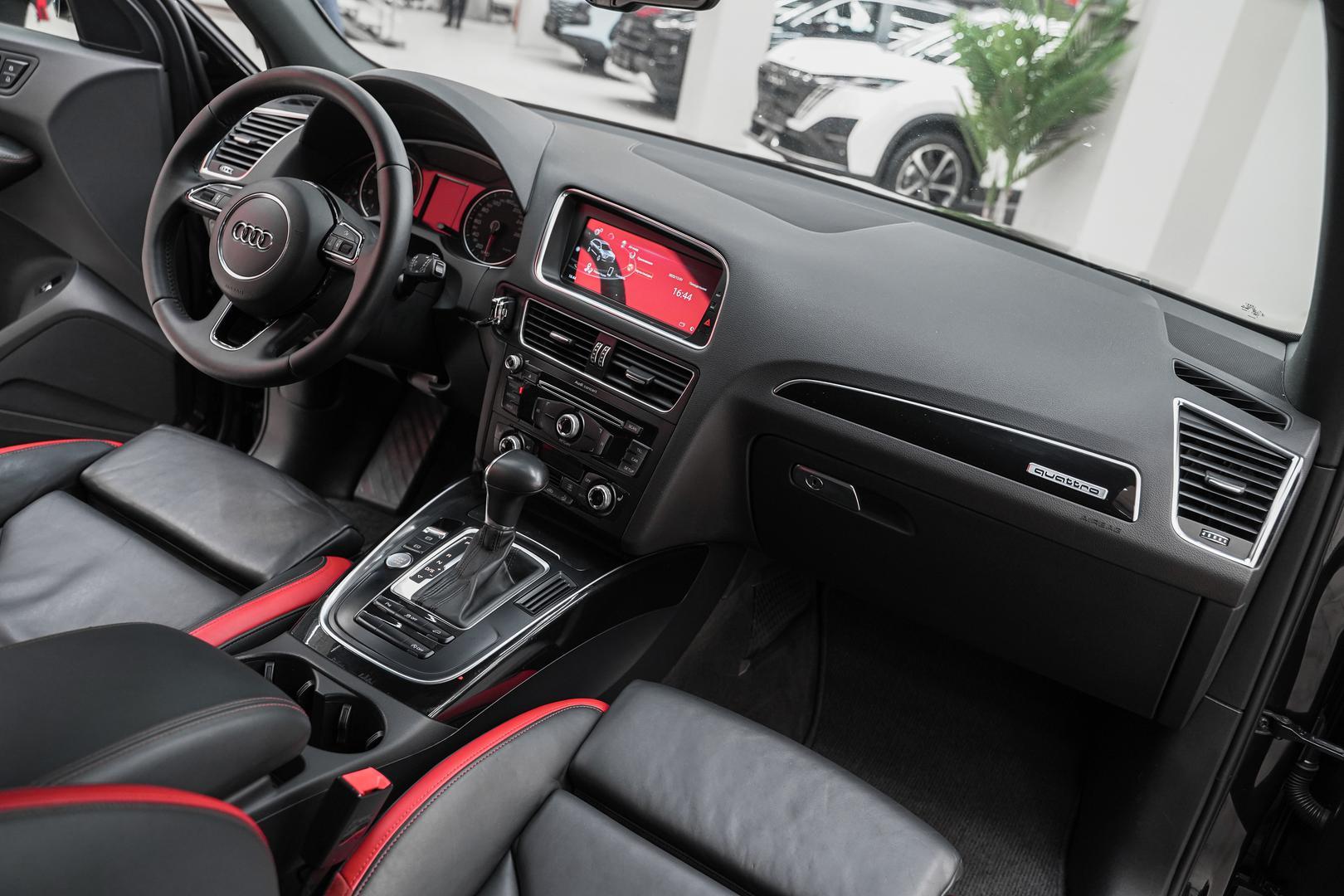 Audi Q5 2013, черный, ДЦ Орехово