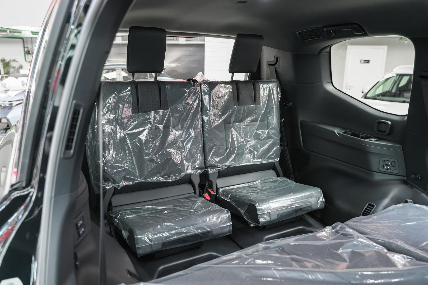 Toyota Land Cruiser 2025, черный, ДЦ Орехово