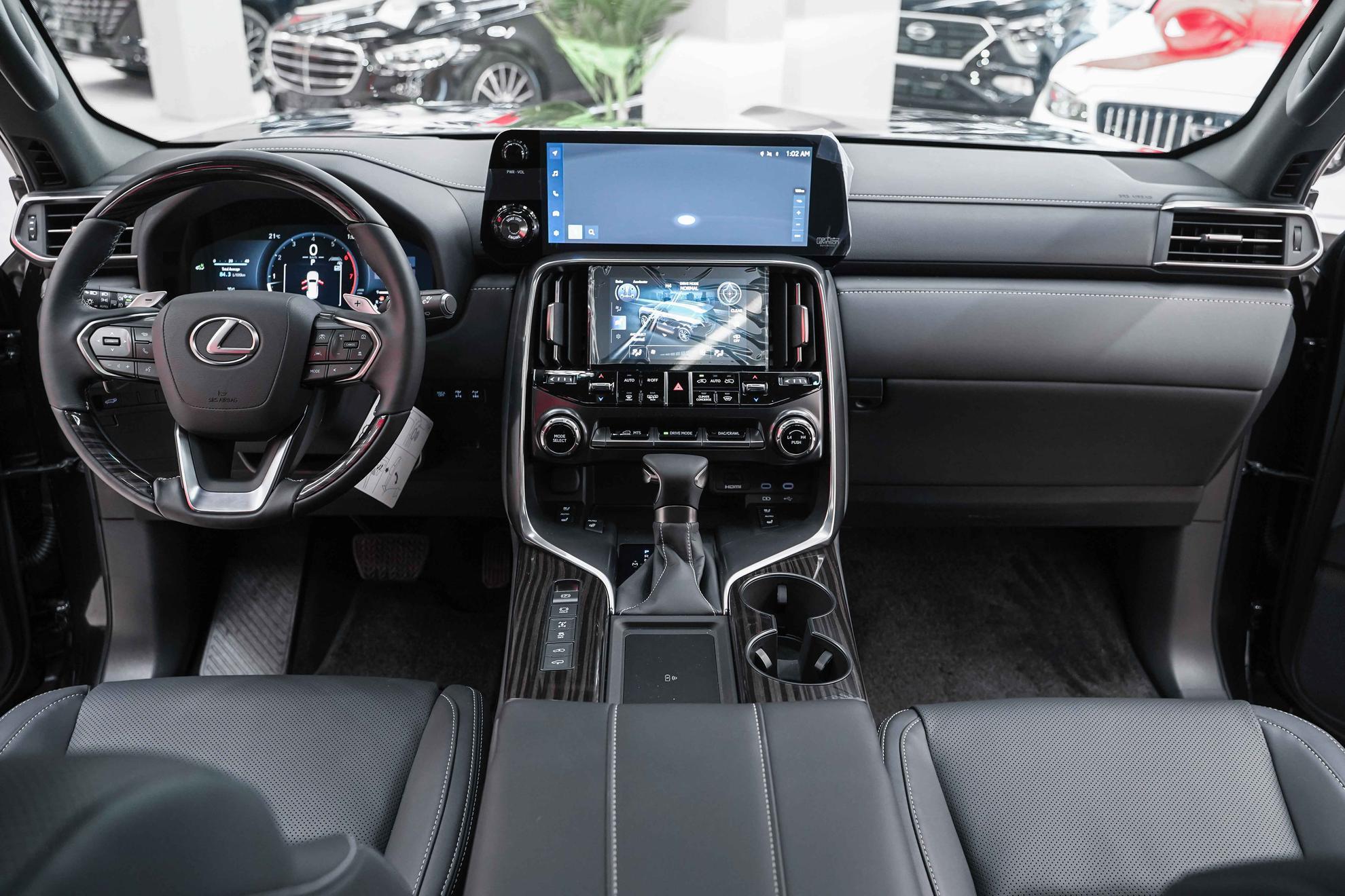 Lexus LX 2026, черный, ДЦ Орехово