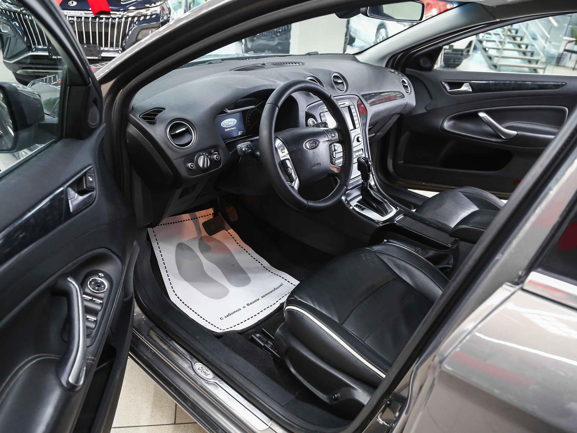 Ford Mondeo 2011, коричневый, ДЦ Орехово