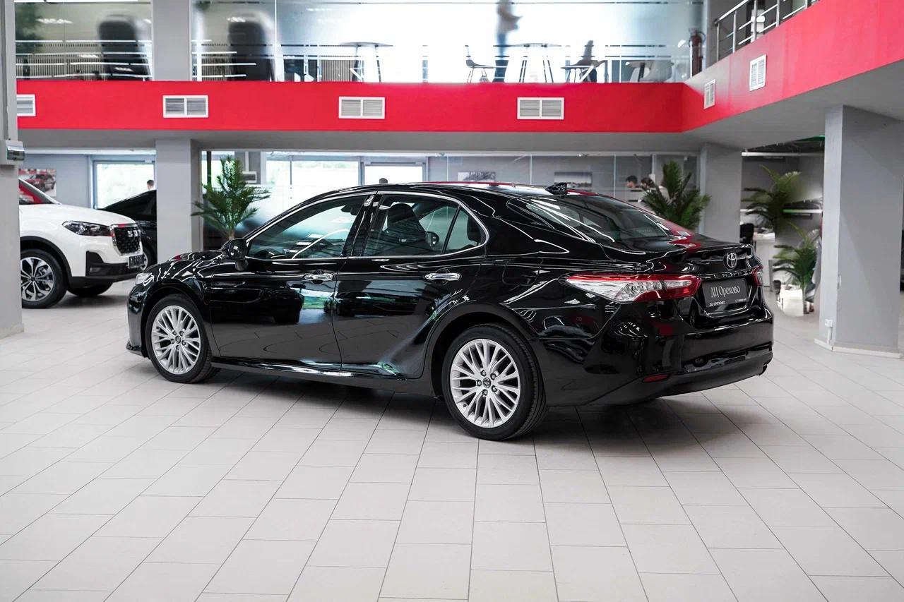 Toyota Camry 2018, черный, ДЦ Орехово