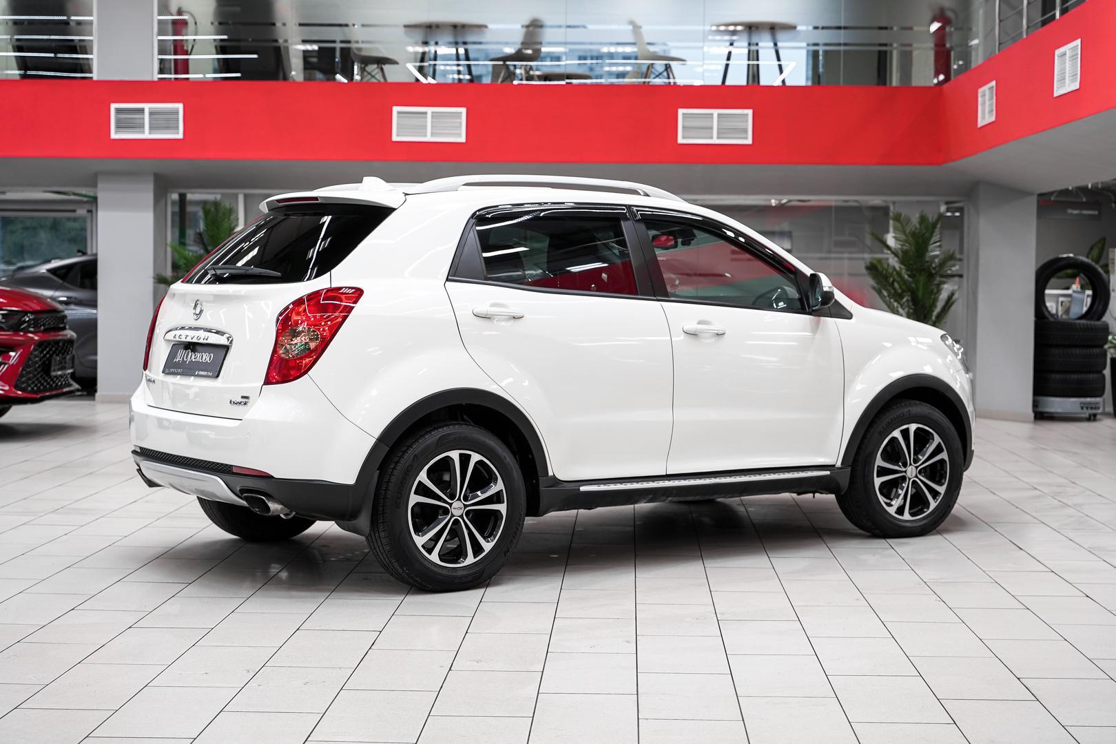 SsangYong Actyon 2011, белый, ДЦ Орехово