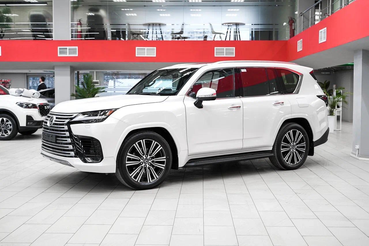 Lexus LX 2025, белый, ДЦ Орехово