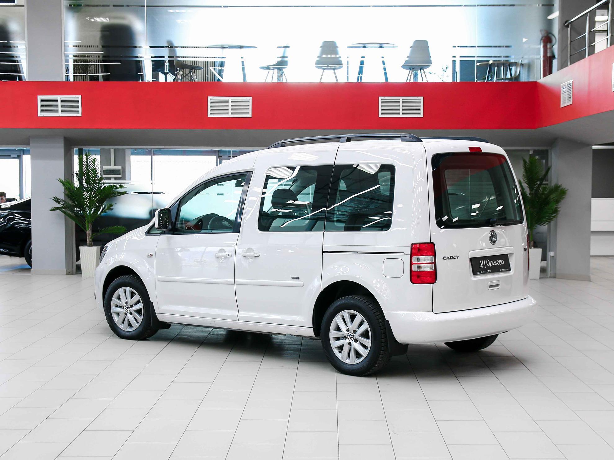 Volkswagen Caddy 2013, белый, ДЦ Орехово