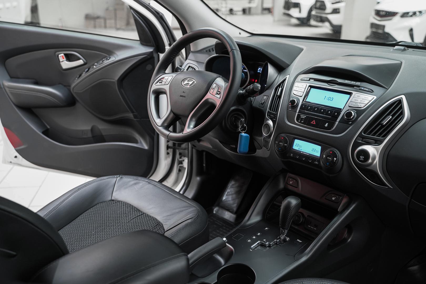 Hyundai ix35 2013, белый, ДЦ Орехово
