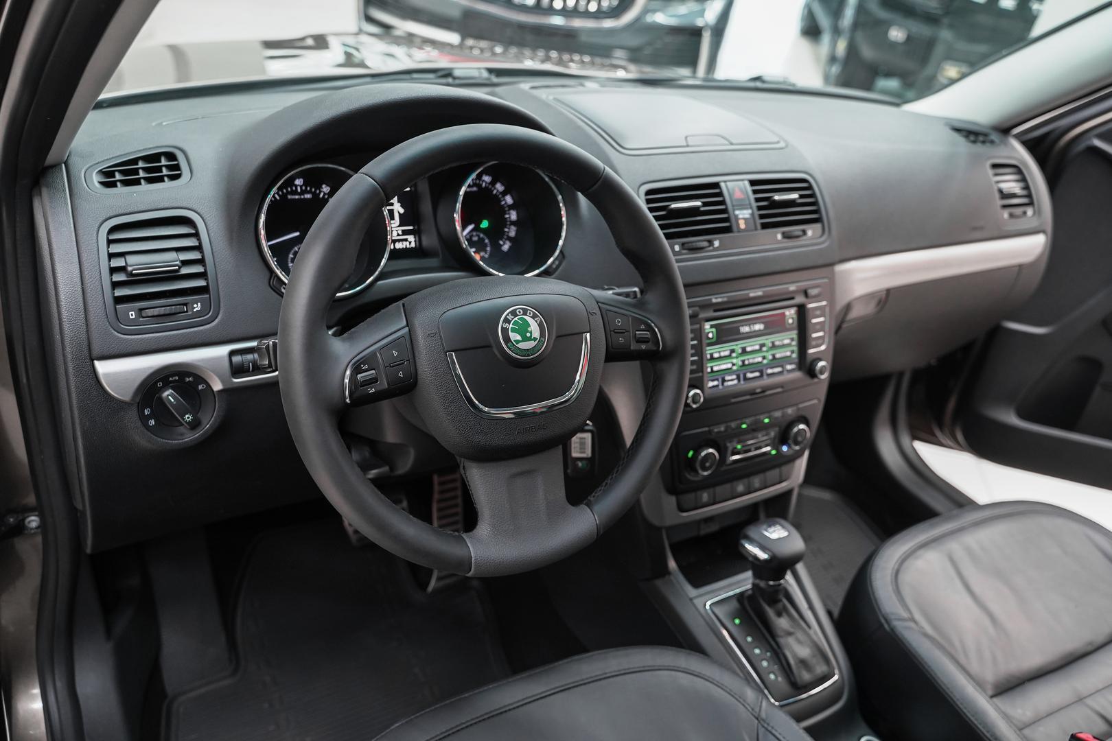 Skoda Yeti 2012, коричневый, ДЦ Орехово