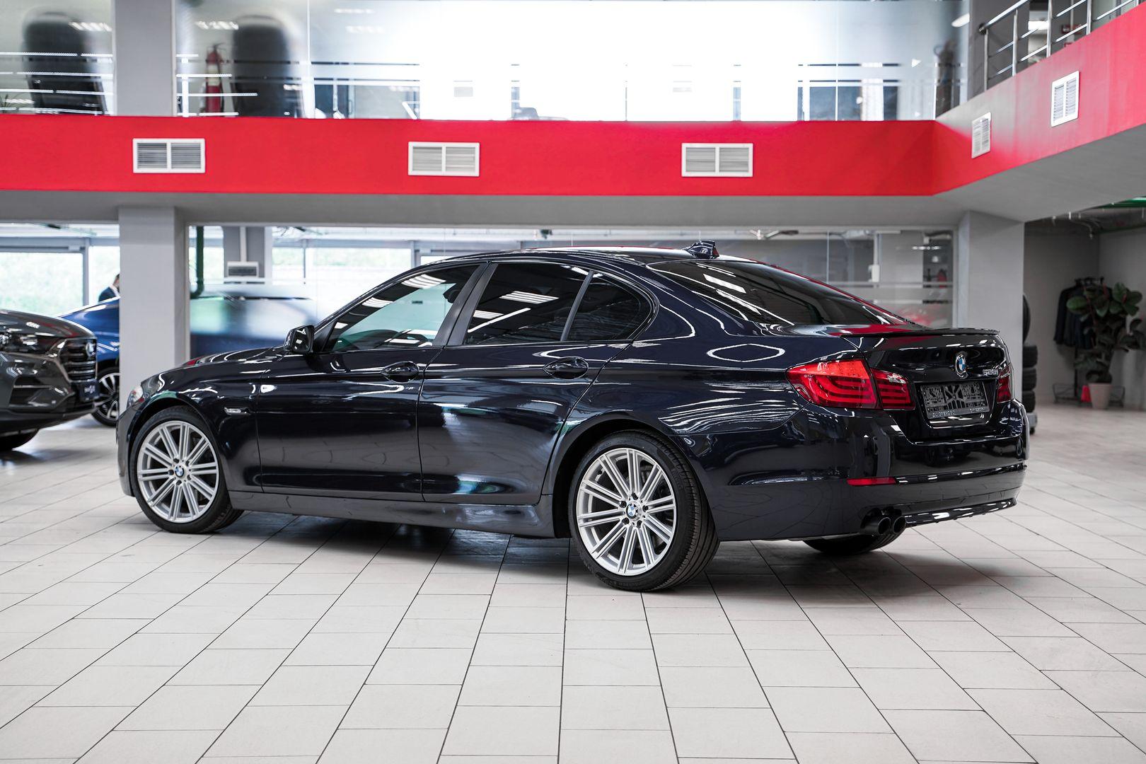 BMW 5 серии 2012, синий, ДЦ Орехово