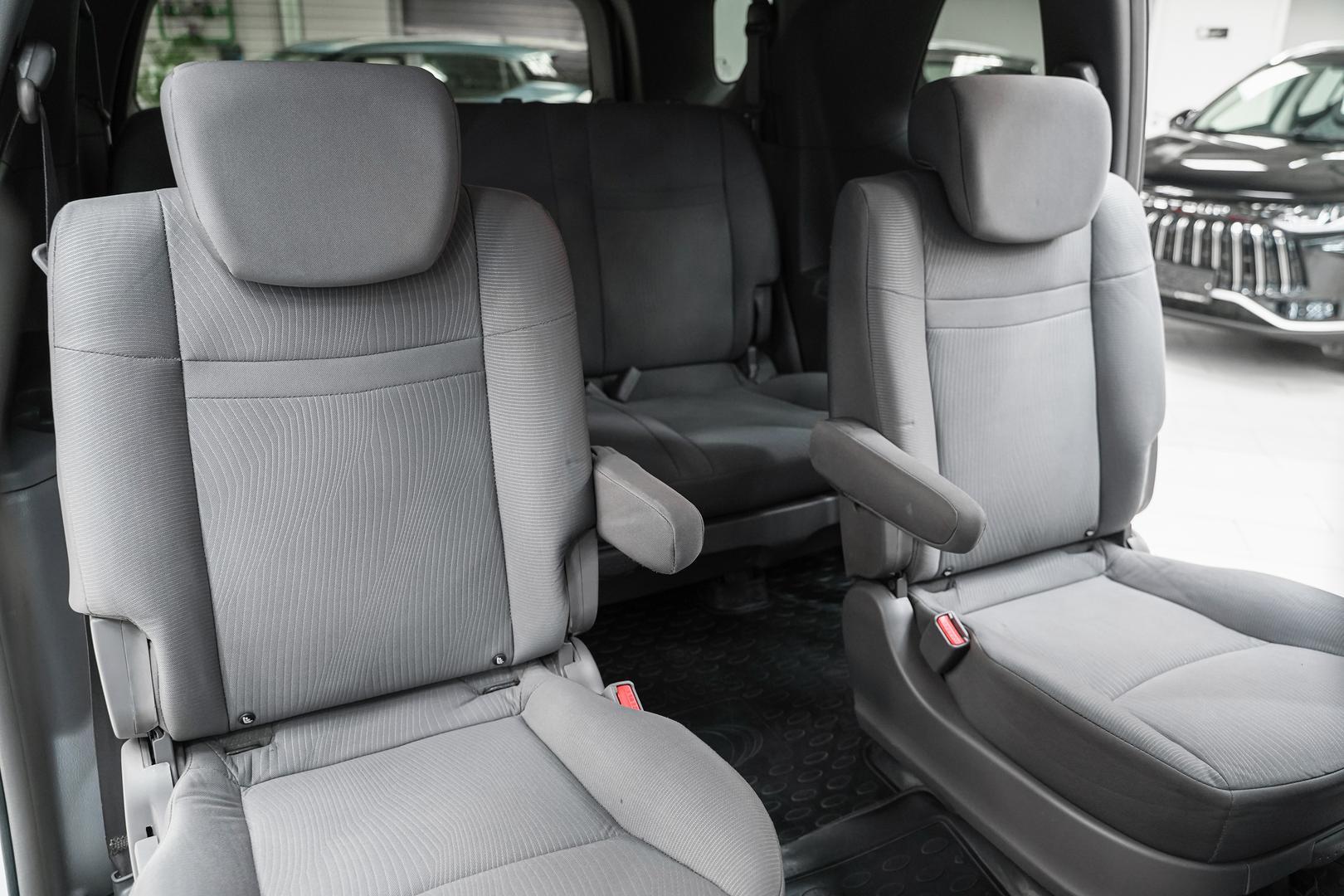 SsangYong Stavic 2014, белый, ДЦ Орехово