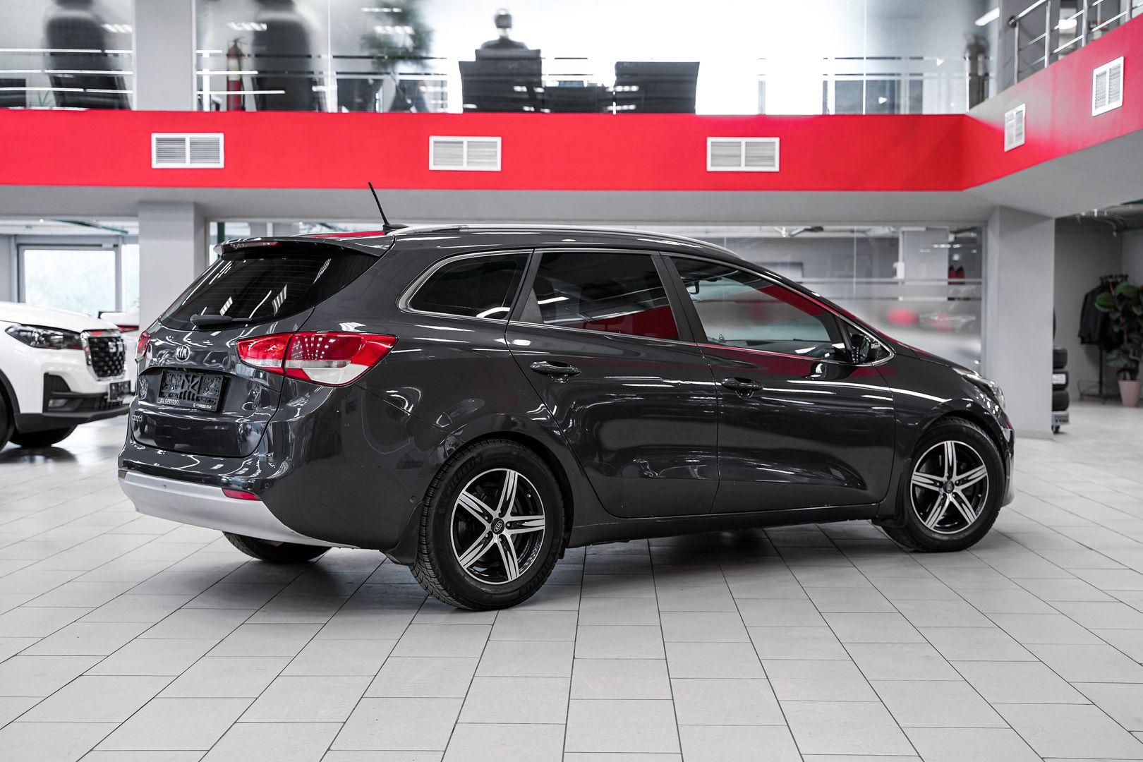 Kia Ceed 2015, серый, ДЦ Орехово