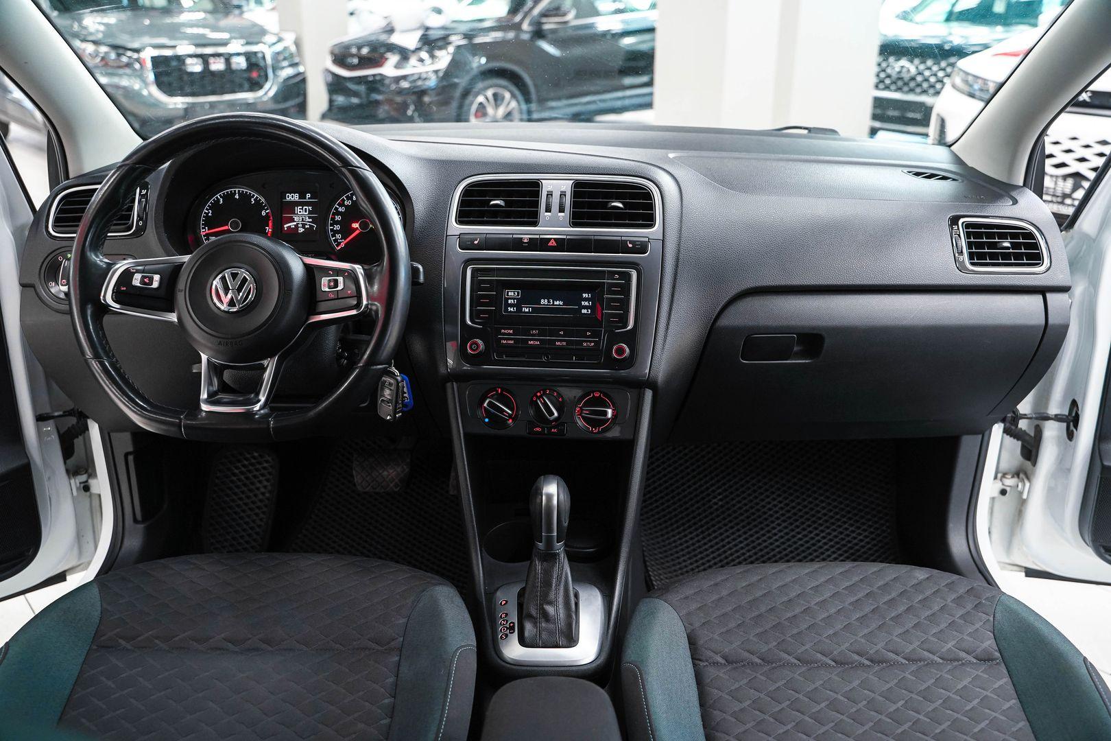 Volkswagen Polo 2020, белый, ДЦ Орехово