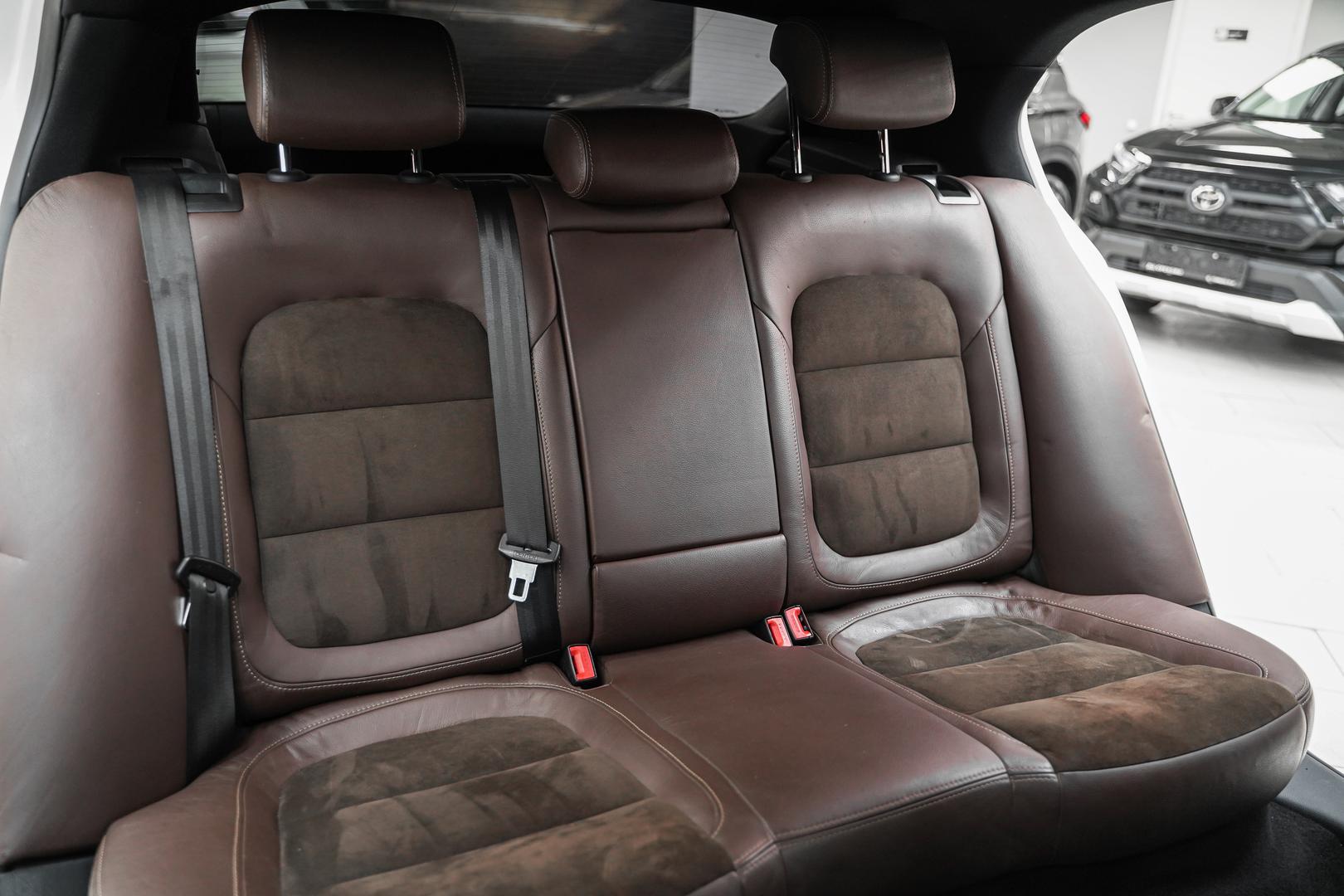 Skoda Superb 2014, белый, ДЦ Орехово
