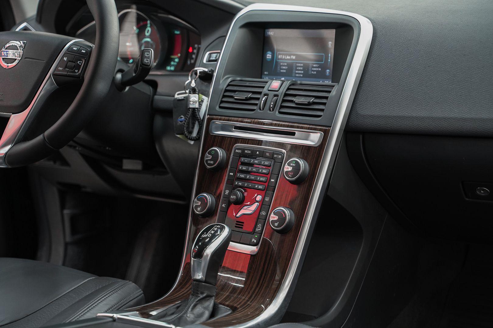 Volvo XC60 2013, синий, ДЦ Орехово