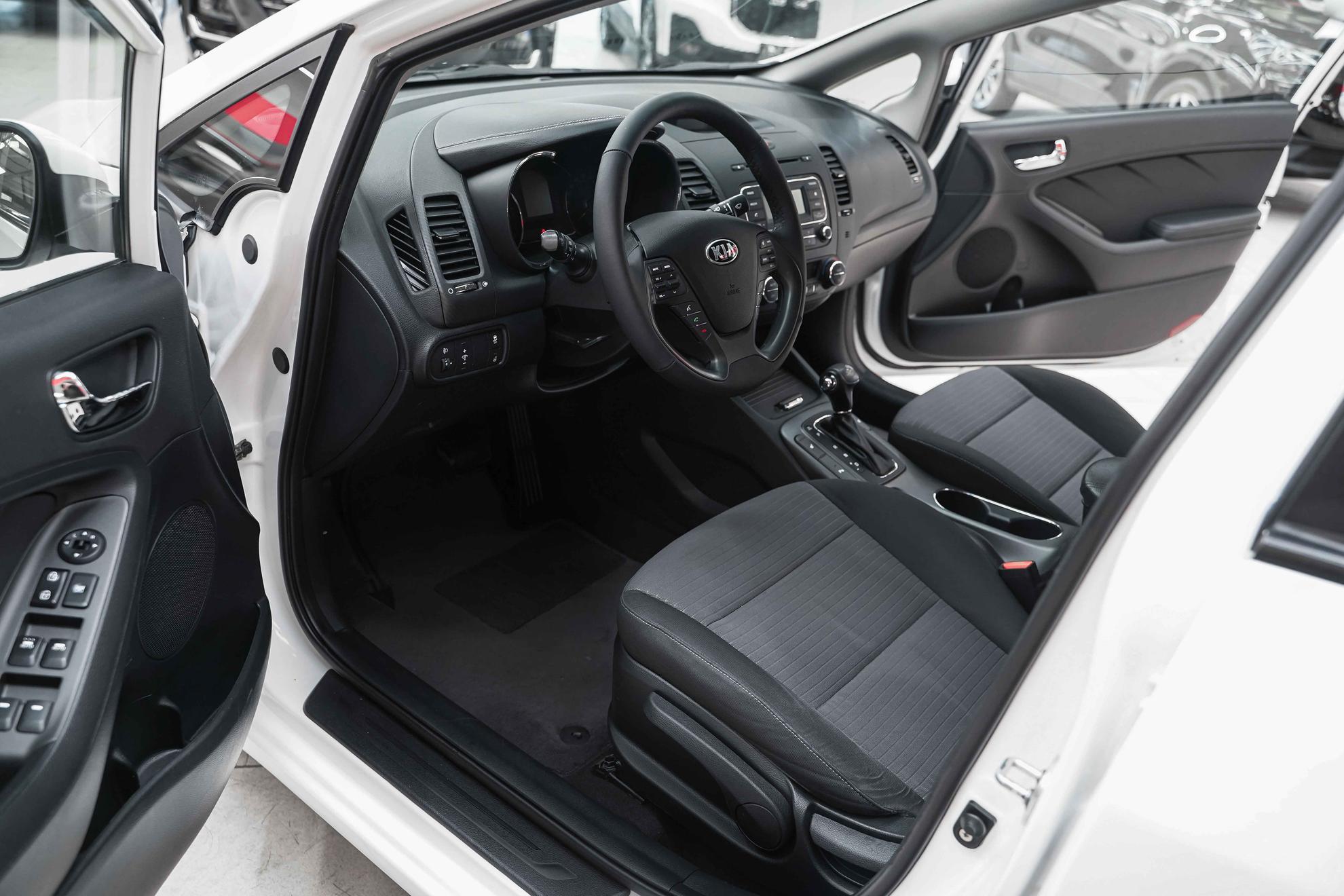 Kia Cerato 2014, белый, ДЦ Орехово