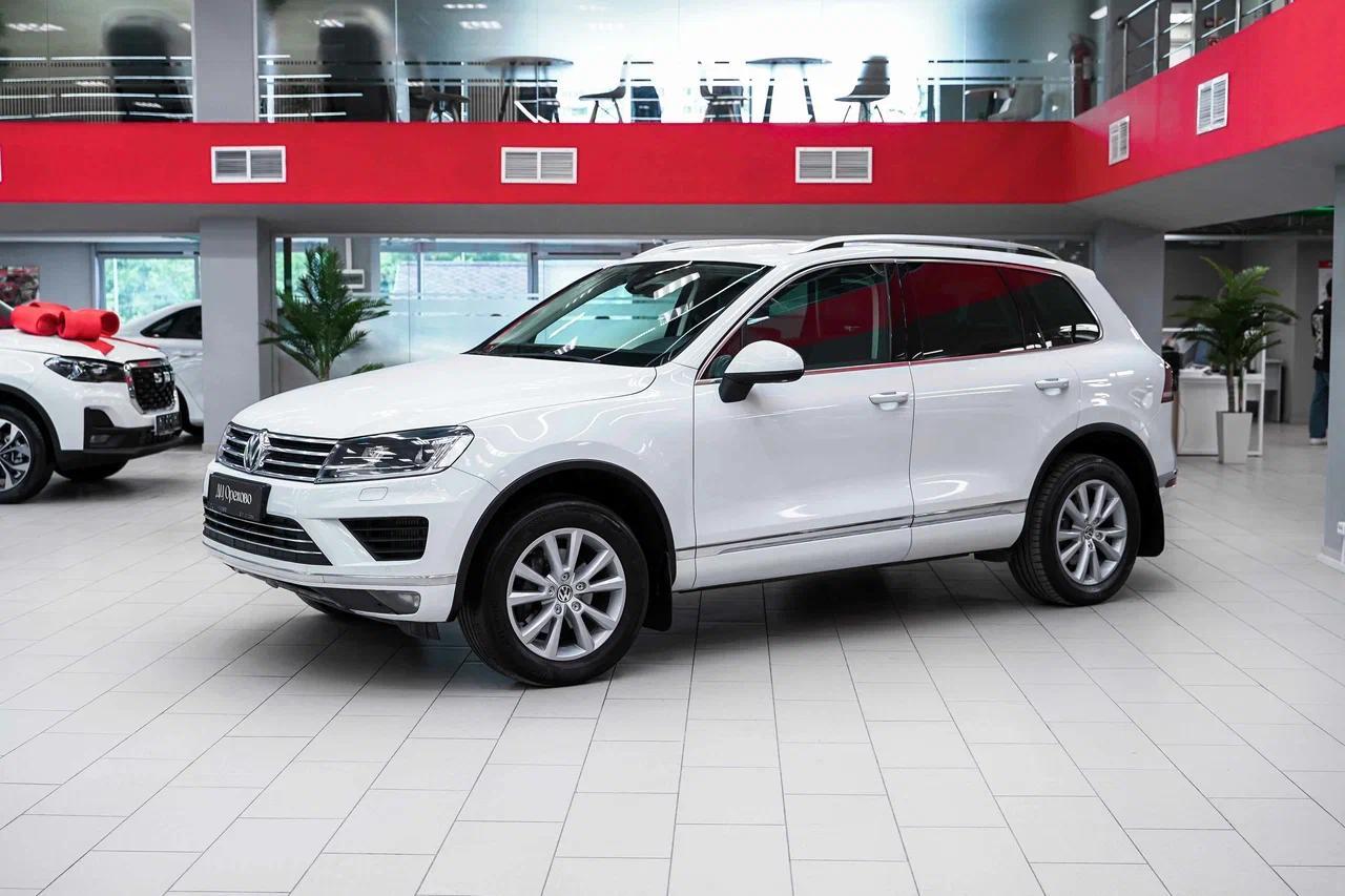Volkswagen Touareg 2016, белый, ДЦ Орехово