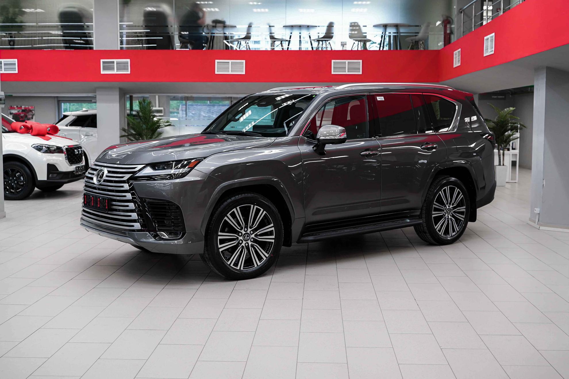 Lexus LX 2026, серый, ДЦ Орехово