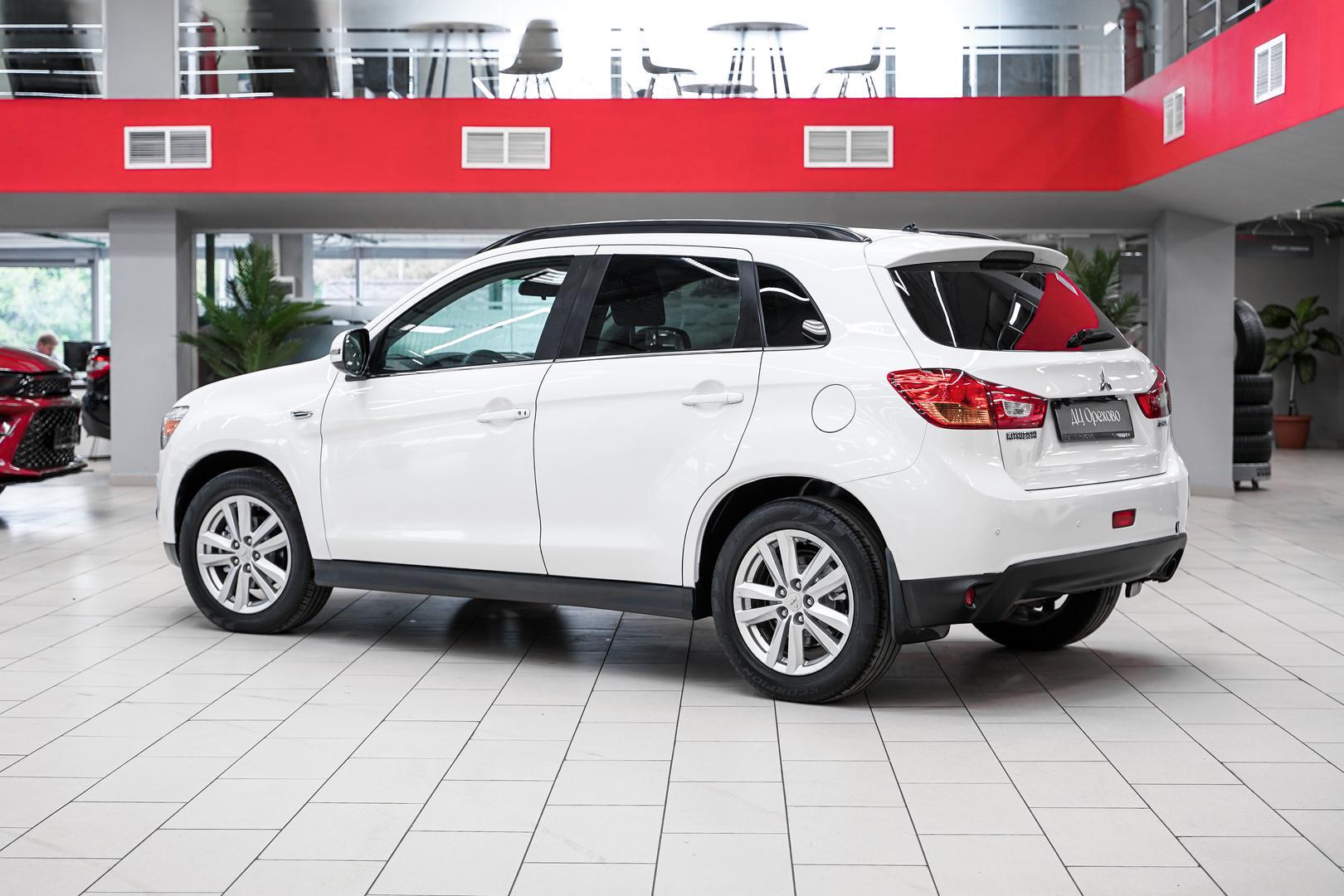 Mitsubishi ASX 2013, белый, ДЦ Орехово