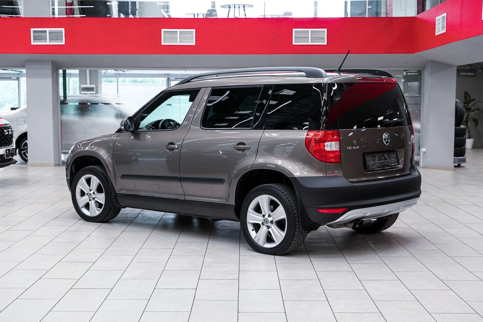 Skoda Yeti 2012, коричневый, ДЦ Орехово