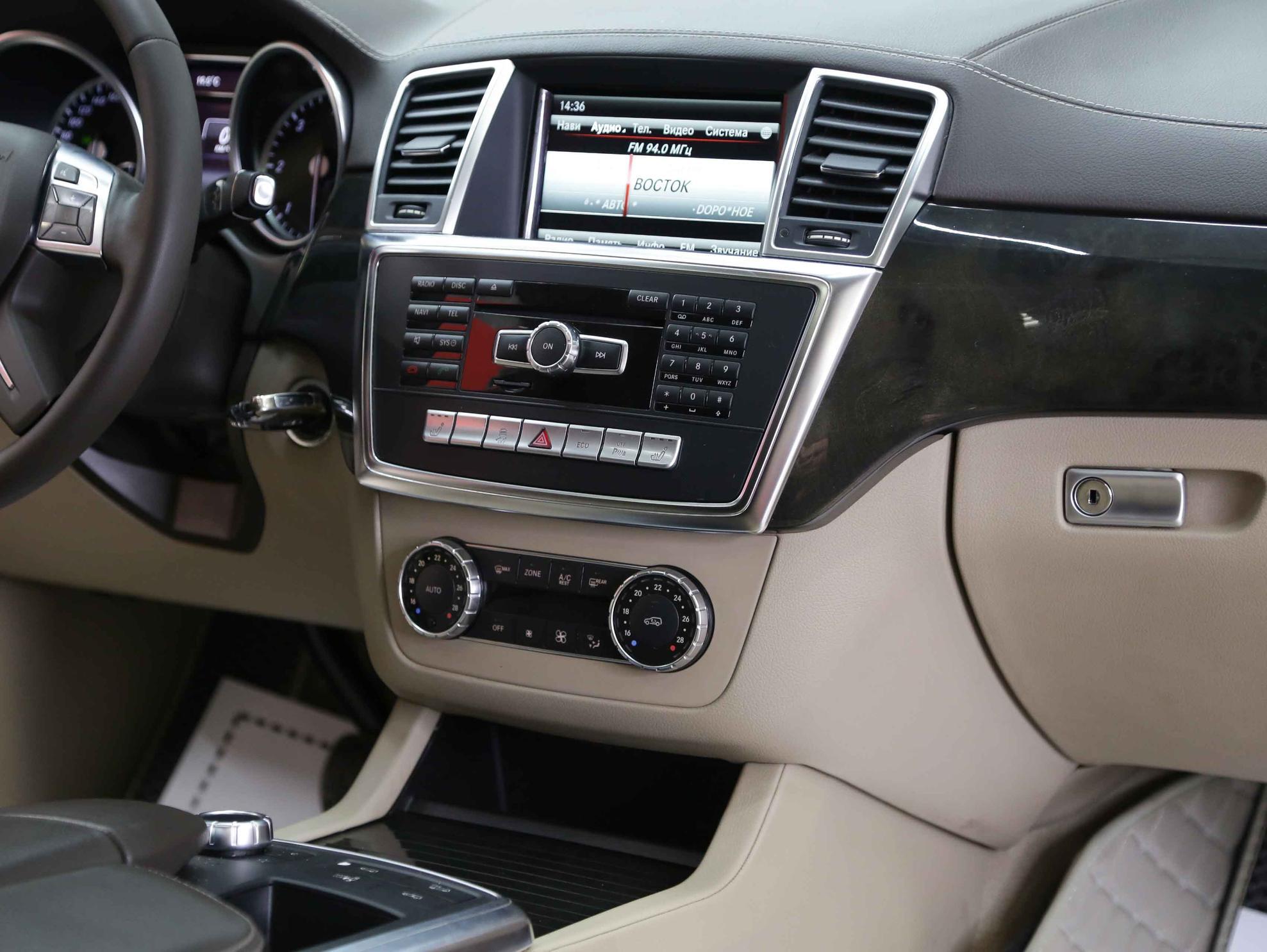 Mercedes-Benz GL-Класс 2015, черный, ДЦ Орехово