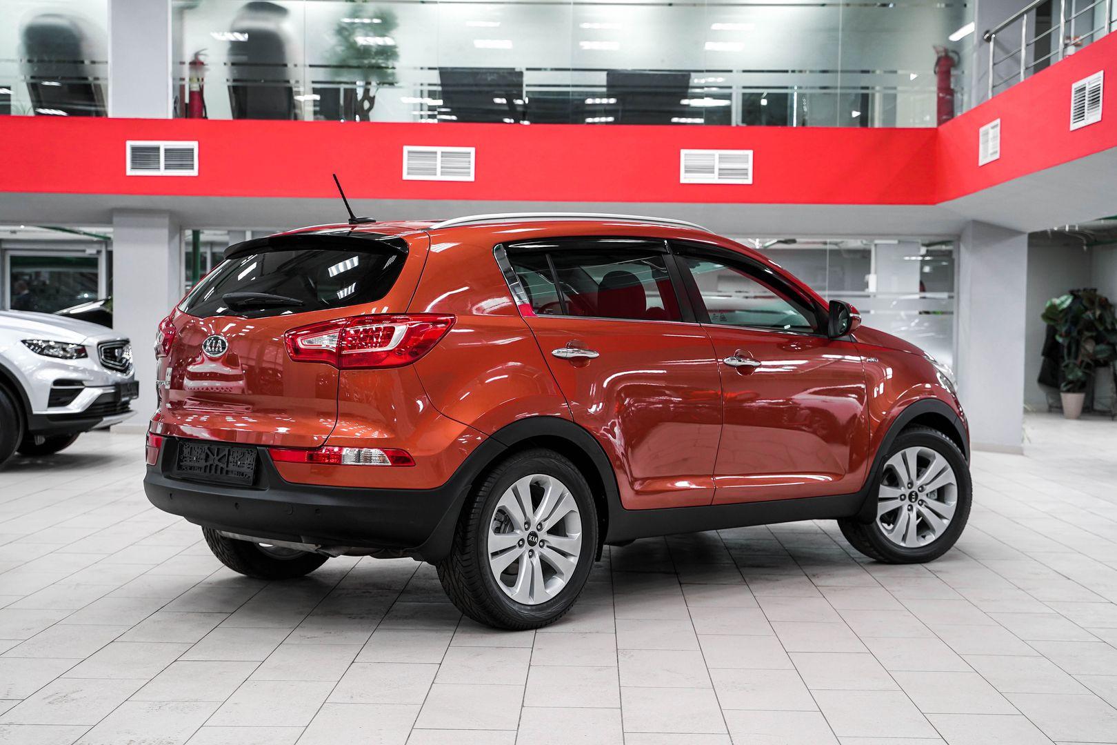 Kia Sportage 2011, оранжевый, ДЦ Орехово