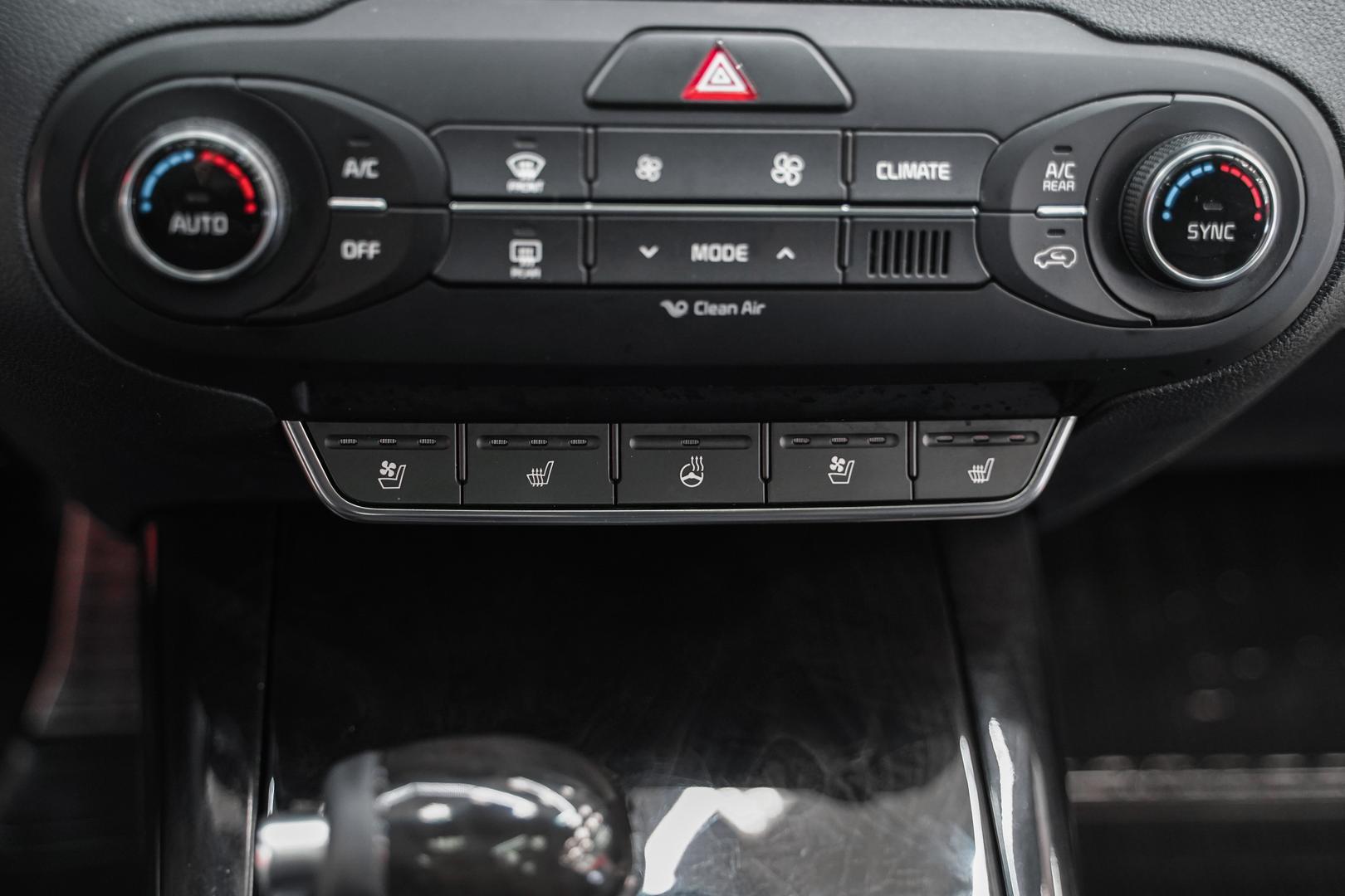 Kia Sorento 2016, белый, ДЦ Орехово